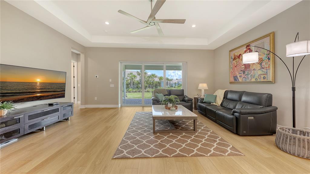 Venice, Florida, 34293, United States, 3 Bedrooms Bedrooms, ,3 BathroomsBathrooms,Residential,For Sale,1901677
