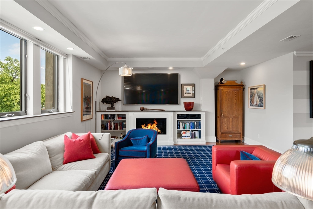 Watertown, Massachusetts, 02472, United States, 3 Bedrooms Bedrooms, ,3 BathroomsBathrooms,Residential,For Sale,1850187