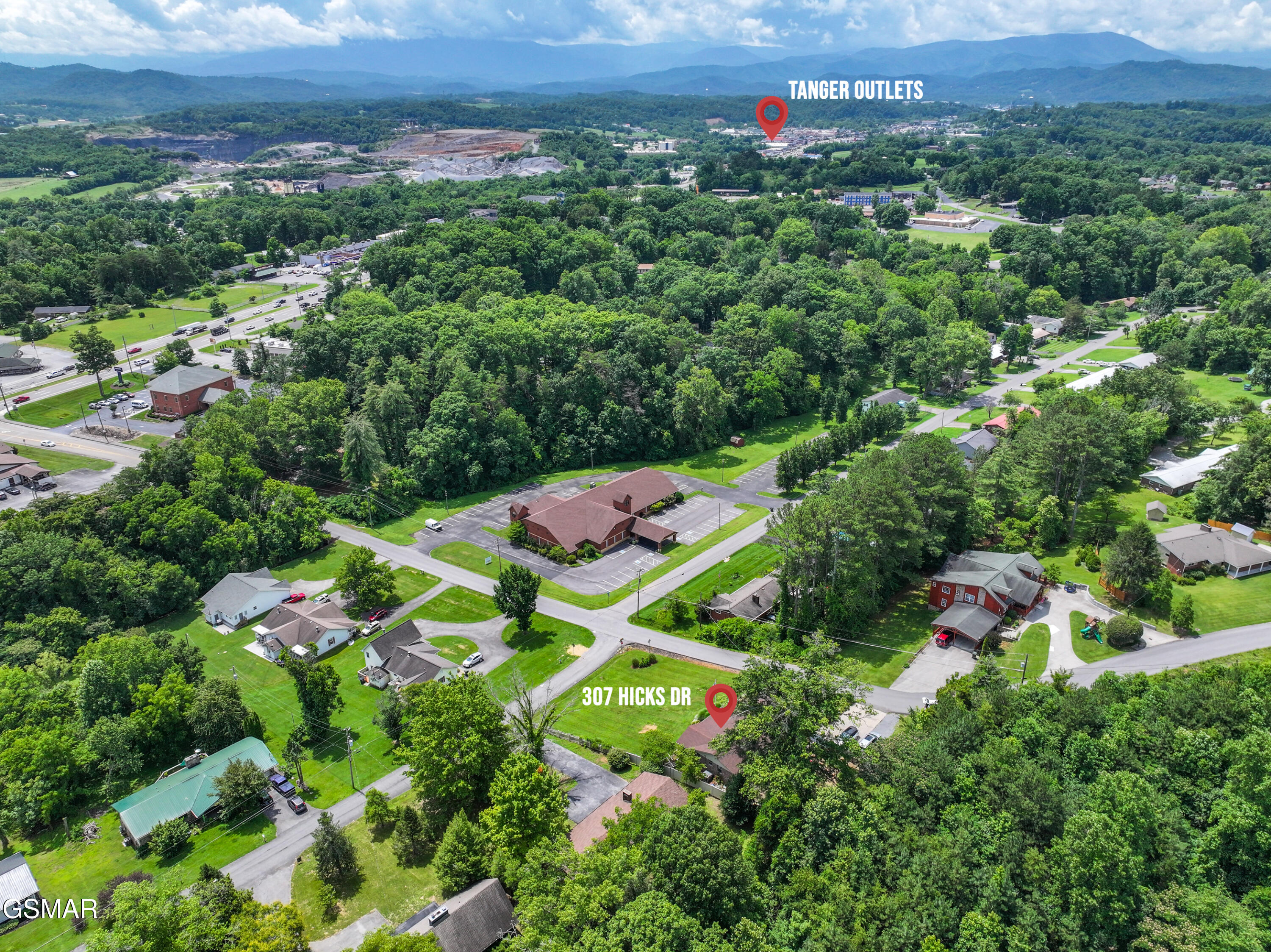 Sevierville, Tennessee, 37862, United States, 4 Bedrooms Bedrooms, ,3 BathroomsBathrooms,Residential,For Sale,1863577