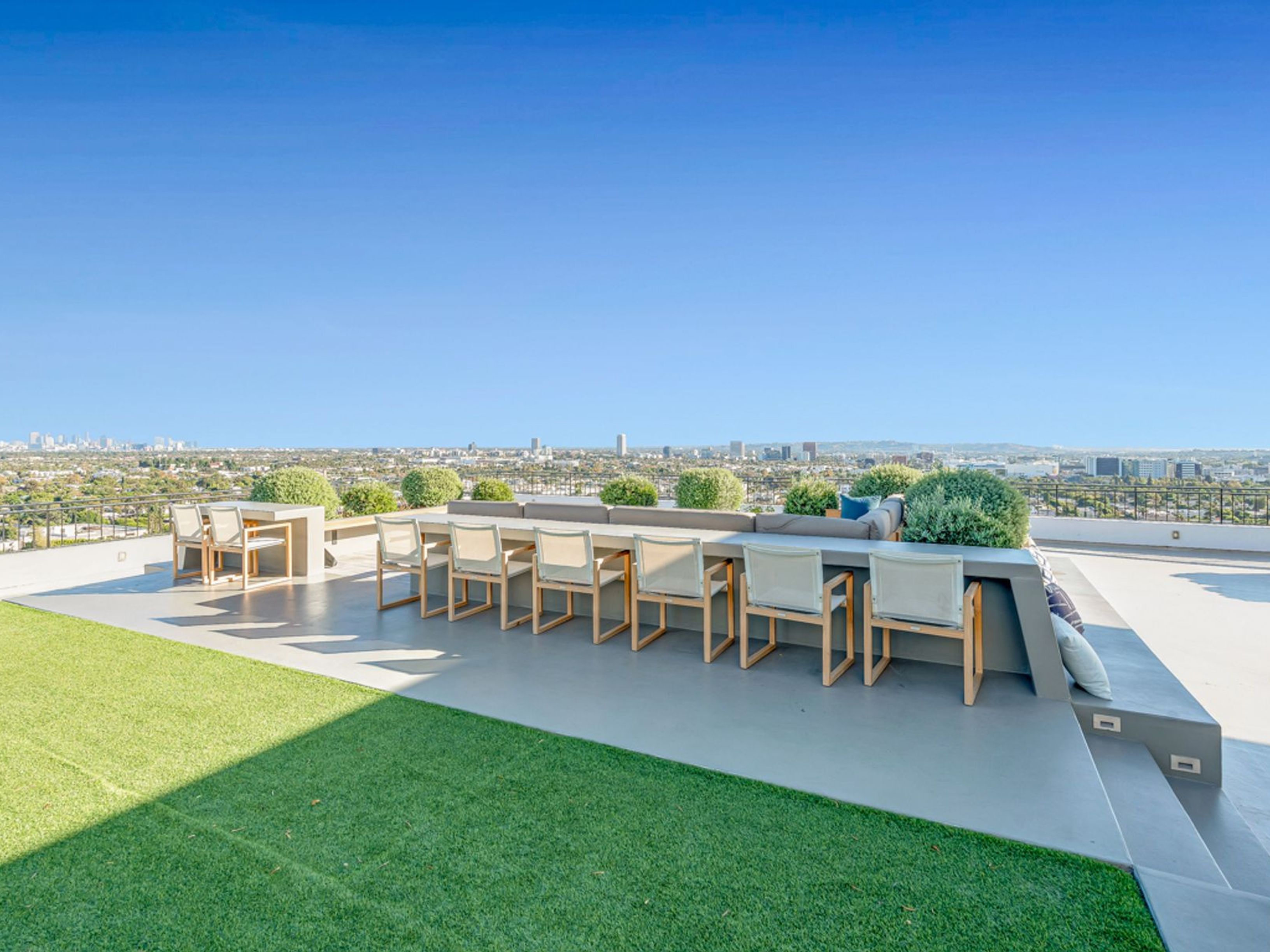  1100 Alta Loma Vista Road , West Hollywood, CA 90069 - 物件實景