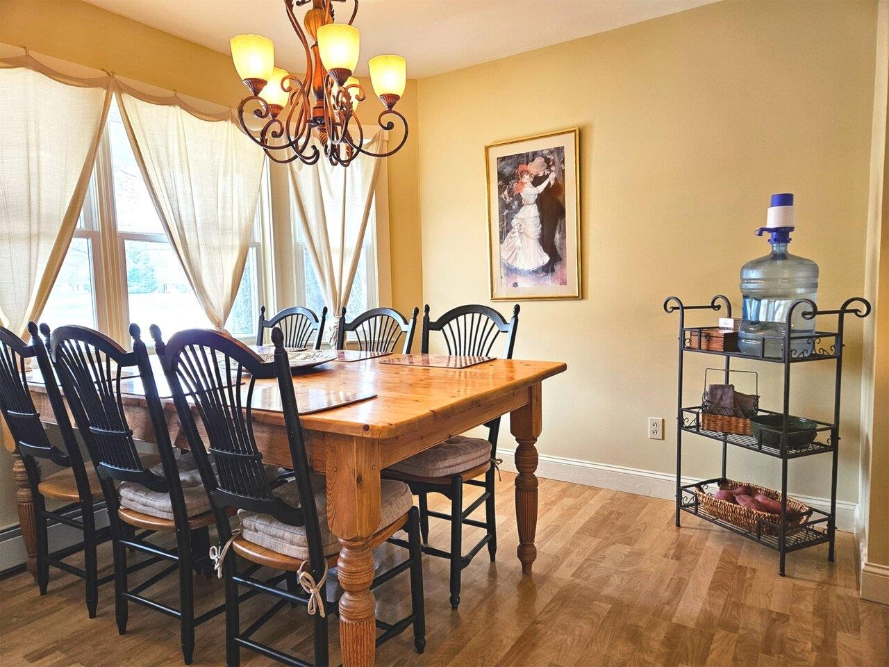 Williston, Vermont, 05495, United States, 2 Bedrooms Bedrooms, ,3 BathroomsBathrooms,Residential,For Sale,1896161
