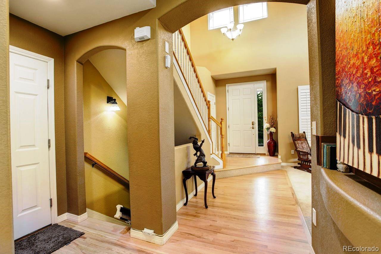 Arvada, Colorado, 80005, United States, 4 Bedrooms Bedrooms, ,2 BathroomsBathrooms,Residential,For Sale,1906341