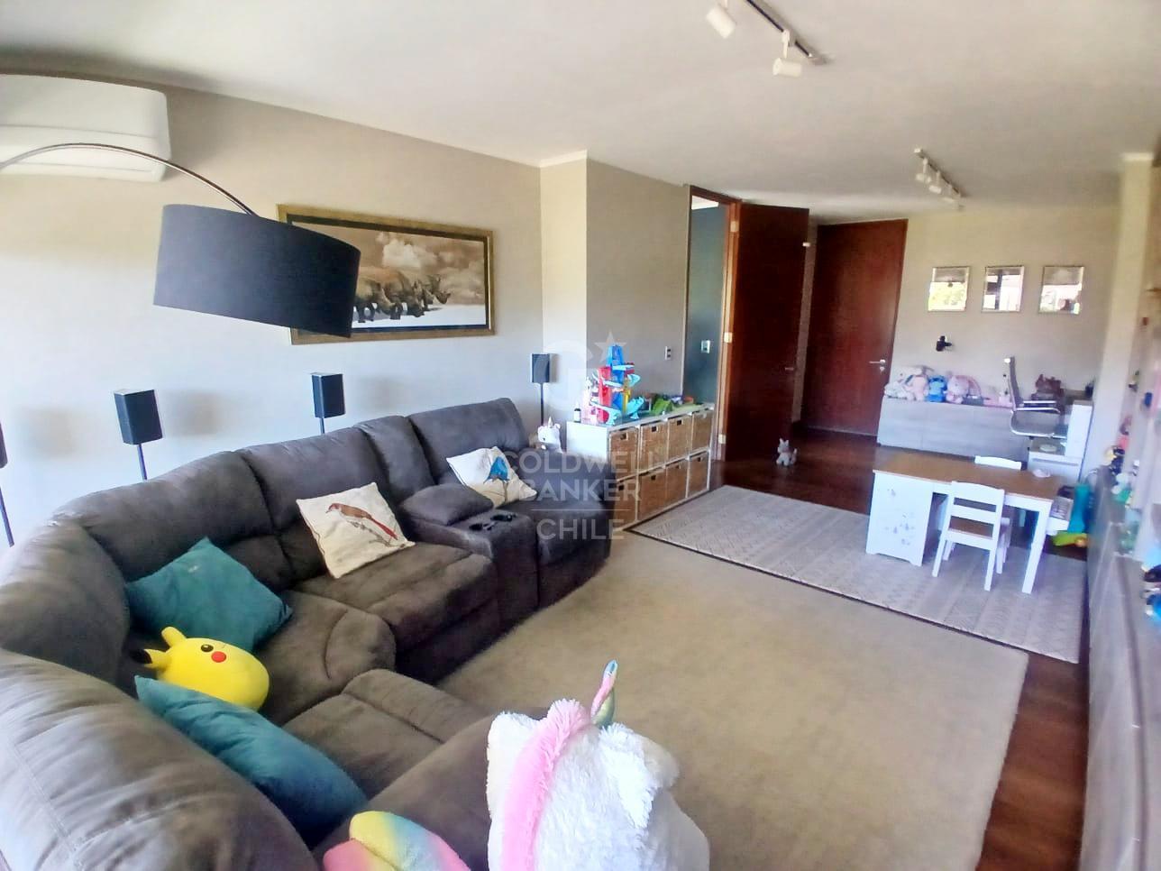 Lo Barnechea, Chile, 3 Bedrooms Bedrooms, ,5 BathroomsBathrooms,Residential,For Sale,1746067