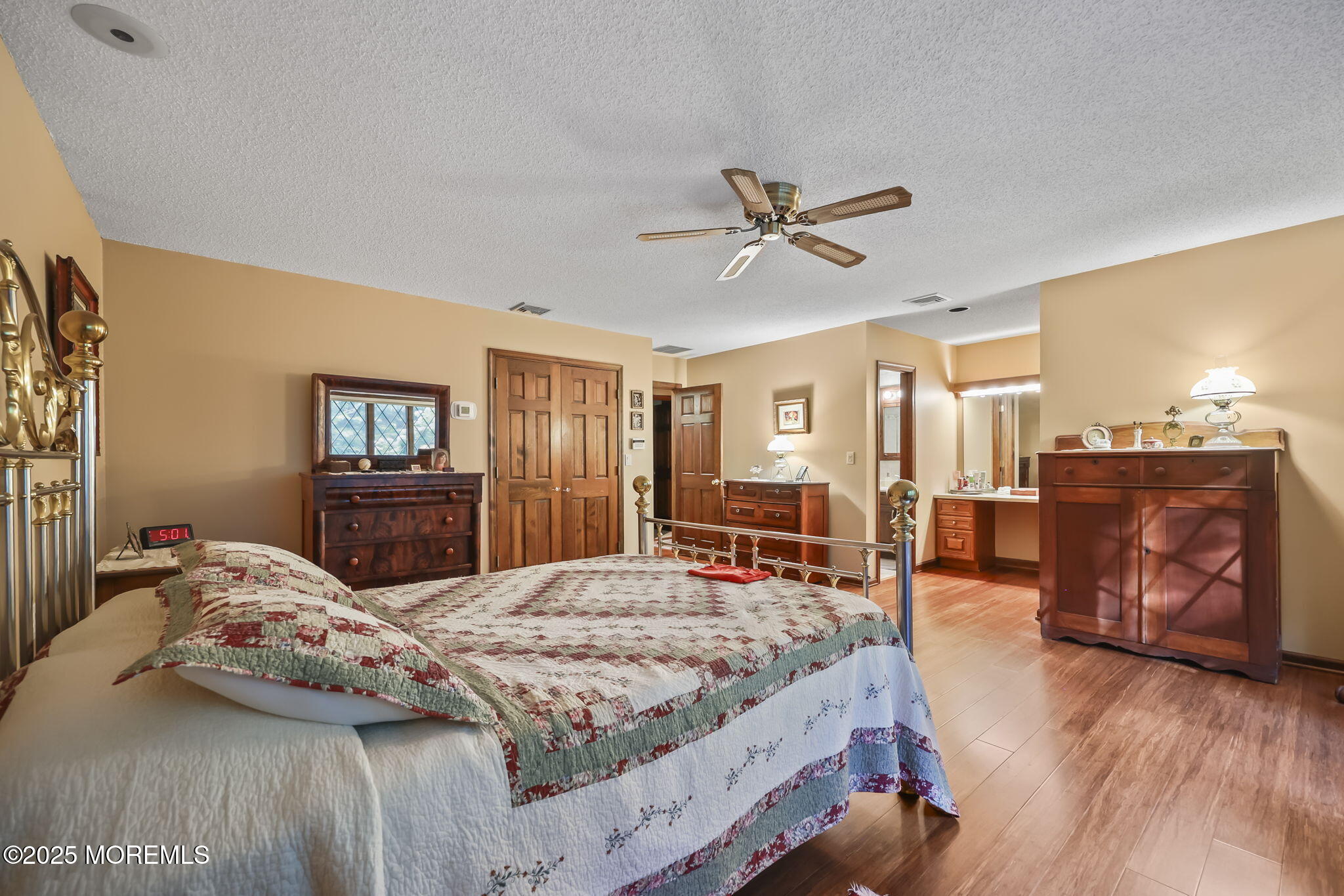 Manalapan, New Jersey, 07726, United States, 3 Bedrooms Bedrooms, ,3 BathroomsBathrooms,Residential,For Sale,1940205