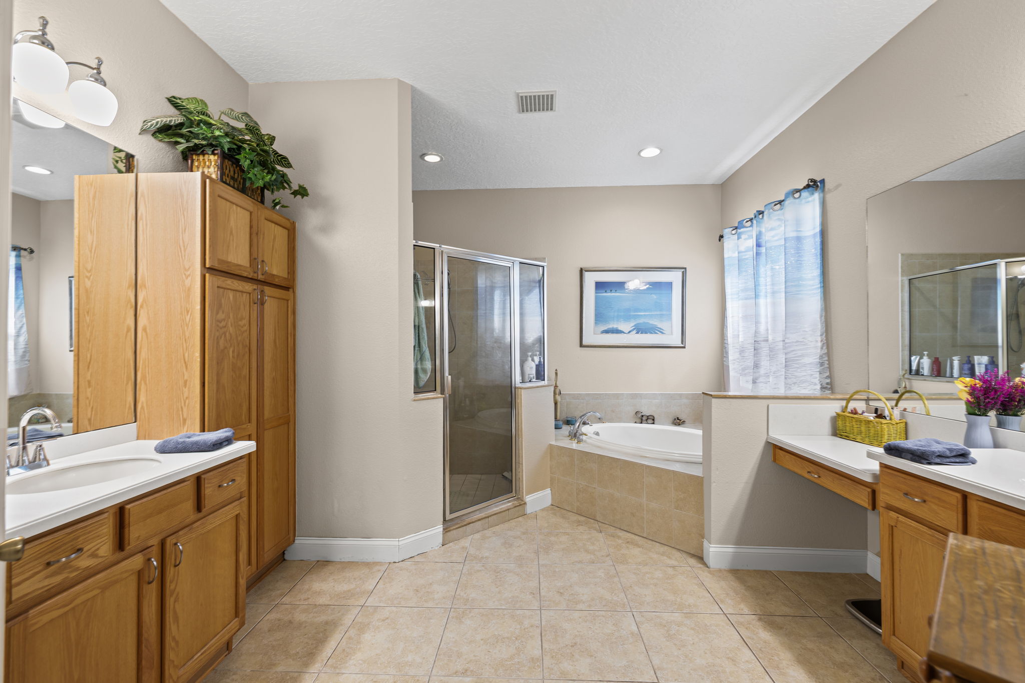 Land O Lakes, Florida, 34638, United States, 4 Bedrooms Bedrooms, ,4 BathroomsBathrooms,Residential,For Sale,1973686