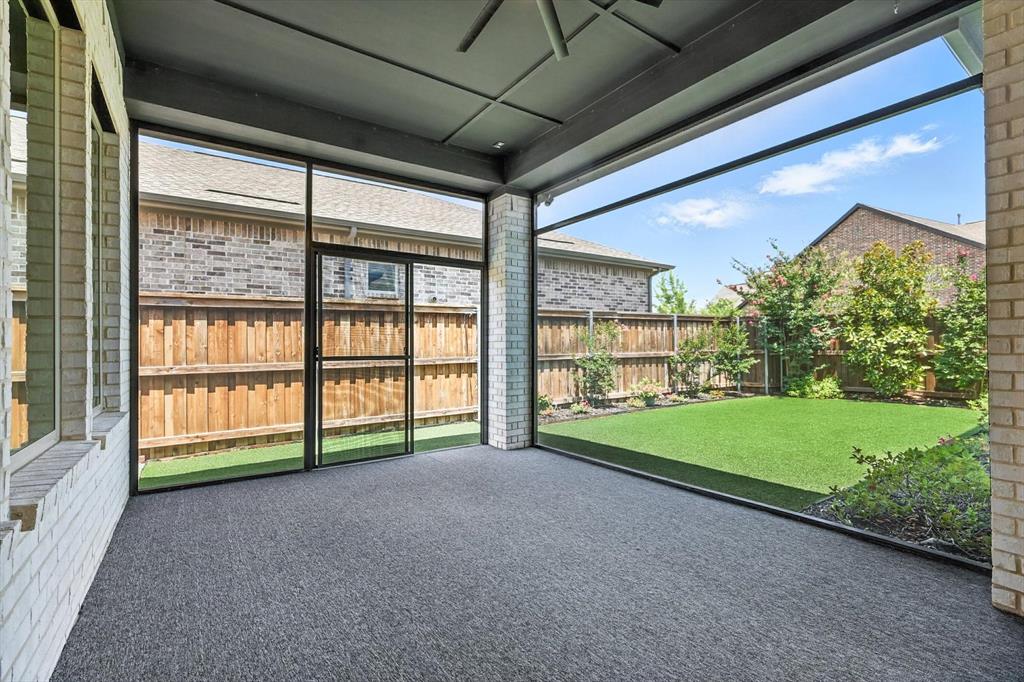 Arlington, Texas, 76005, United States, 2 Bedrooms Bedrooms, ,2 BathroomsBathrooms,Residential,For Sale,1899955