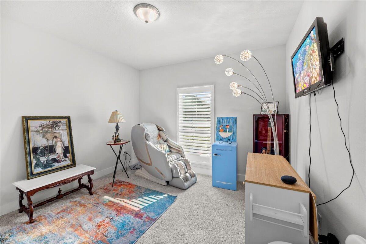 Gulf Breeze, Florida, 32563, United States, 4 Bedrooms Bedrooms, ,3 BathroomsBathrooms,Residential,For Sale,1933407