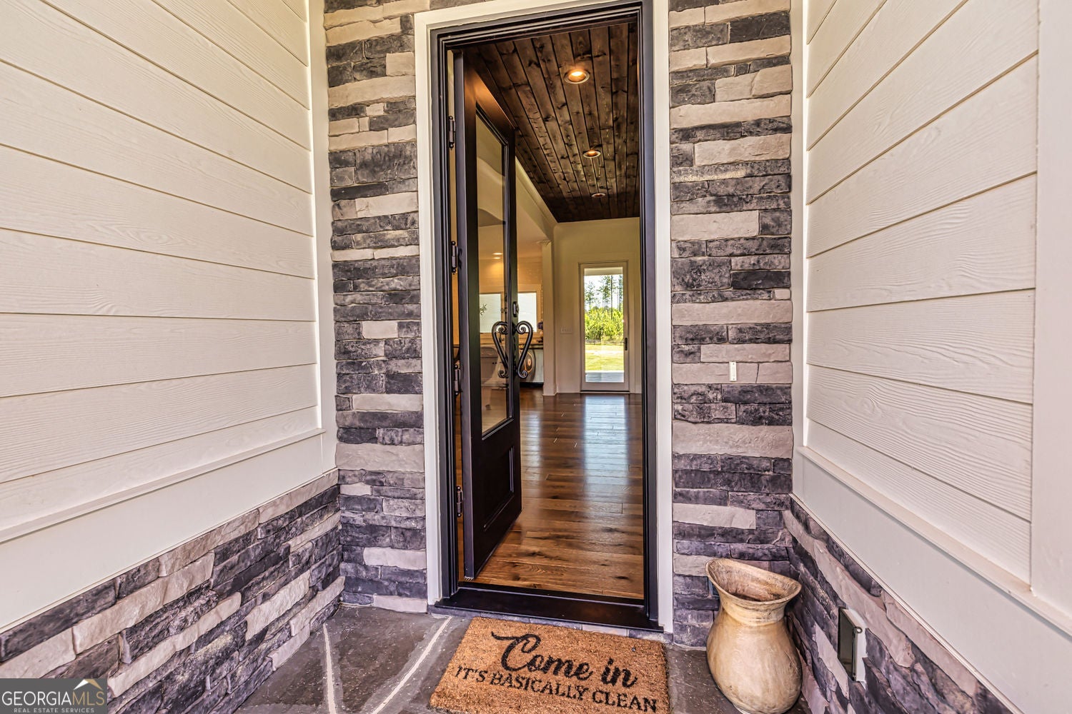 Senoia, Georgia, 30276, United States, 7 Bedrooms Bedrooms, ,6 BathroomsBathrooms,Residential,For Sale,1859097