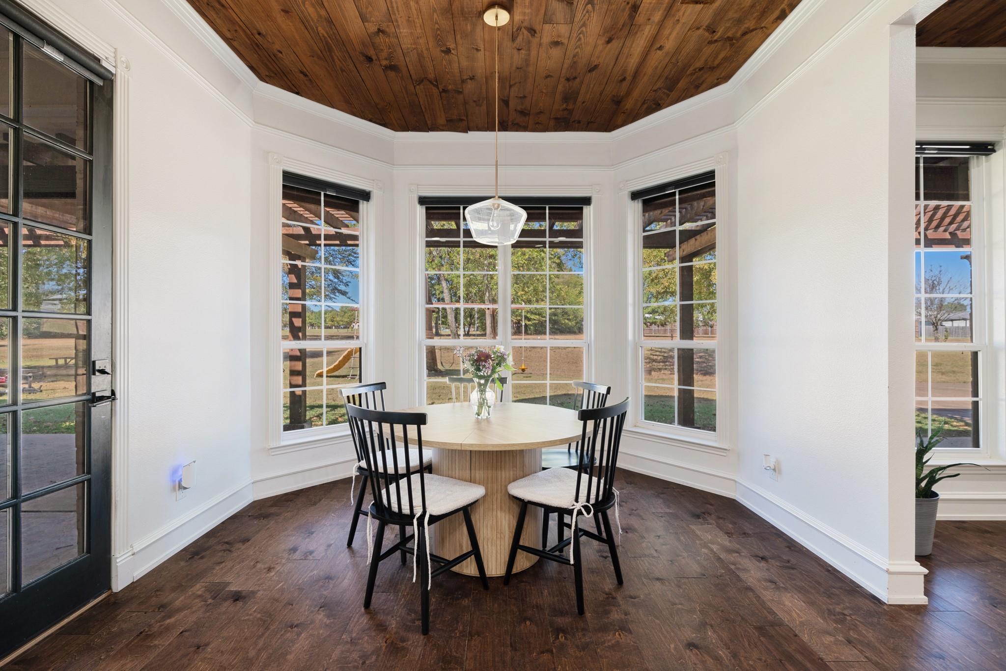 Paris, Texas, 75462, United States, 5 Bedrooms Bedrooms, ,4 BathroomsBathrooms,Residential,For Sale,1977755