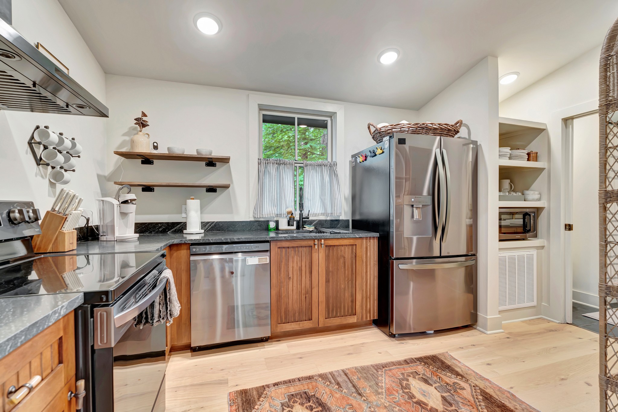 Tracy City, Tennessee, 37387, United States, 2 Bedrooms Bedrooms, ,1 BathroomBathrooms,Residential,For Sale,1975698