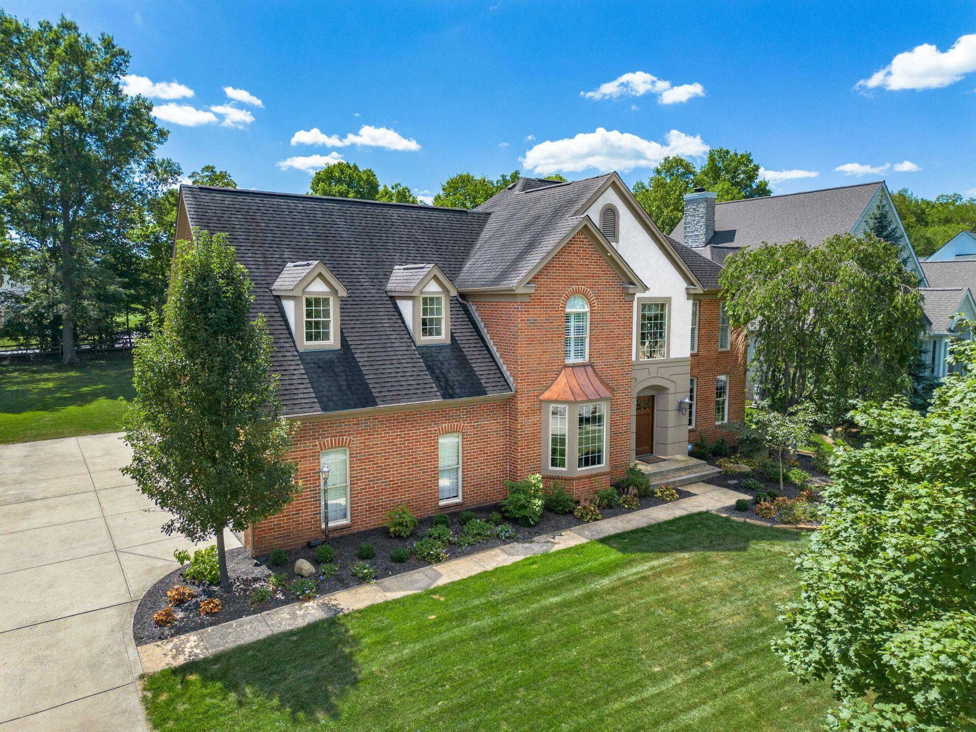 Dublin, Ohio, 43017, United States, 4 Bedrooms Bedrooms, ,5 BathroomsBathrooms,Residential,For Sale,1932782