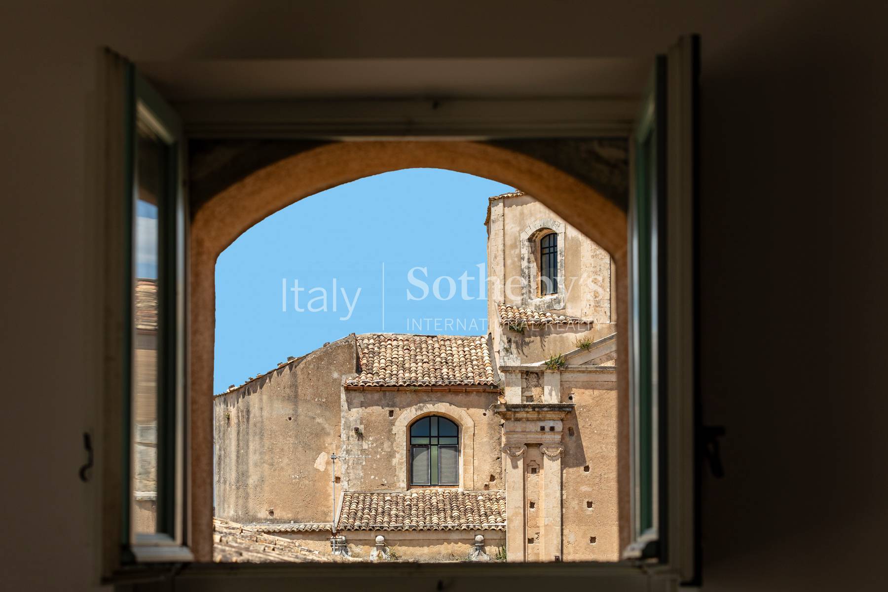  Historic noble residence overlooking the Cathedral of Noto - 物件實景