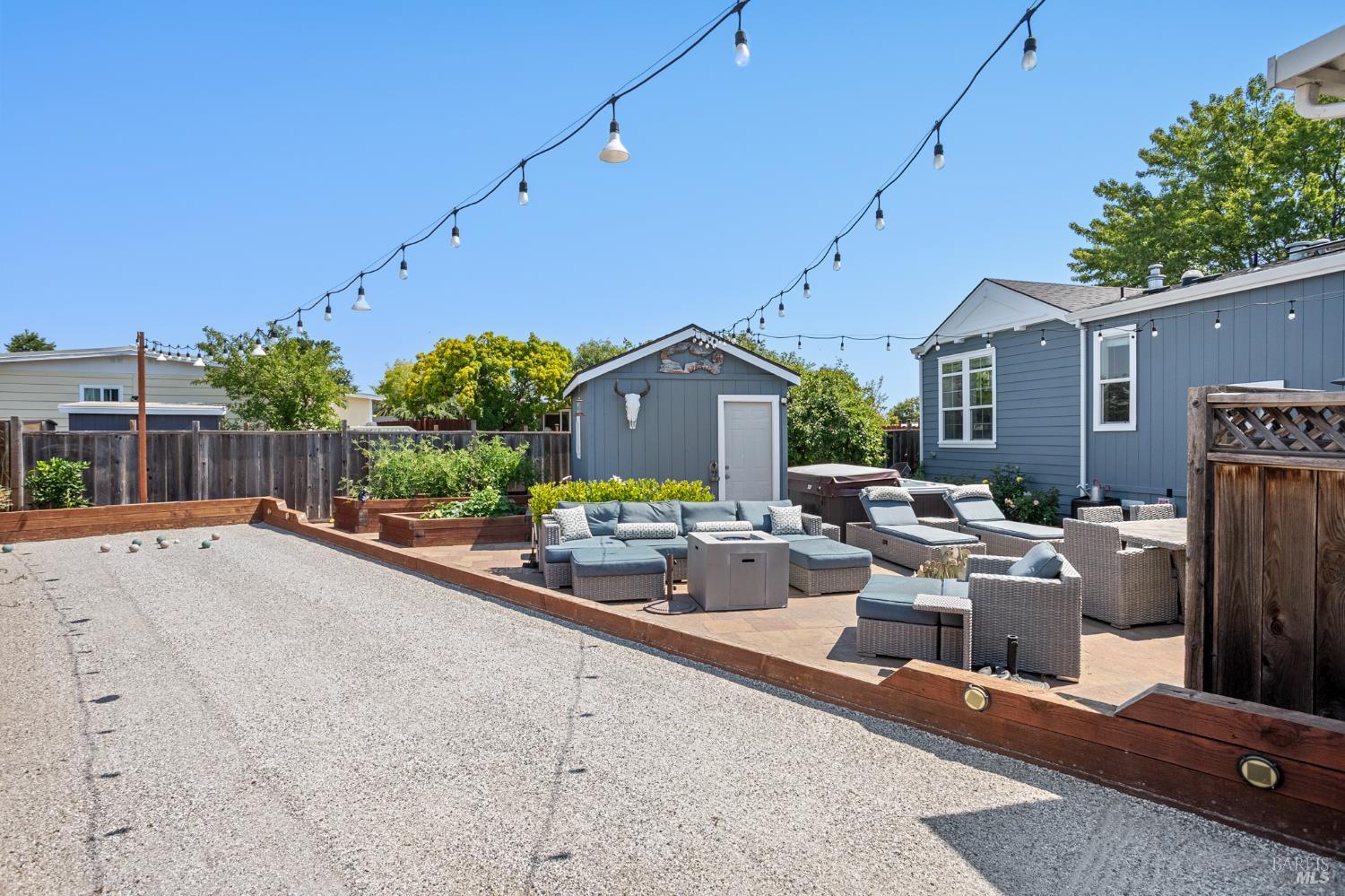 San Rafael, California, 94903, United States, 3 Bedrooms Bedrooms, ,2 BathroomsBathrooms,Residential,For Sale,1907707