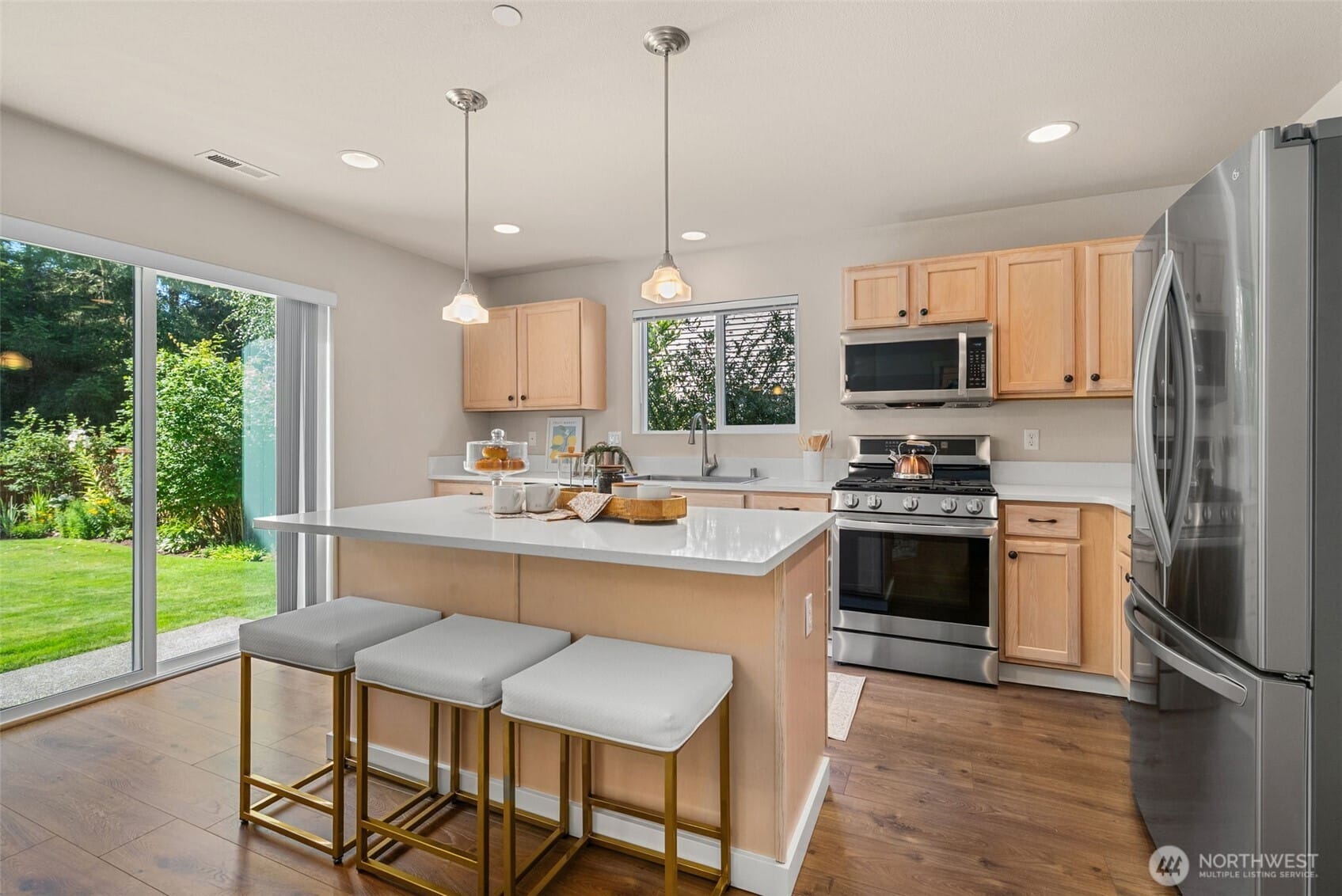 Dupont, Washington, 98327, United States, 4 Bedrooms Bedrooms, ,4 BathroomsBathrooms,Residential,For Sale,1917731