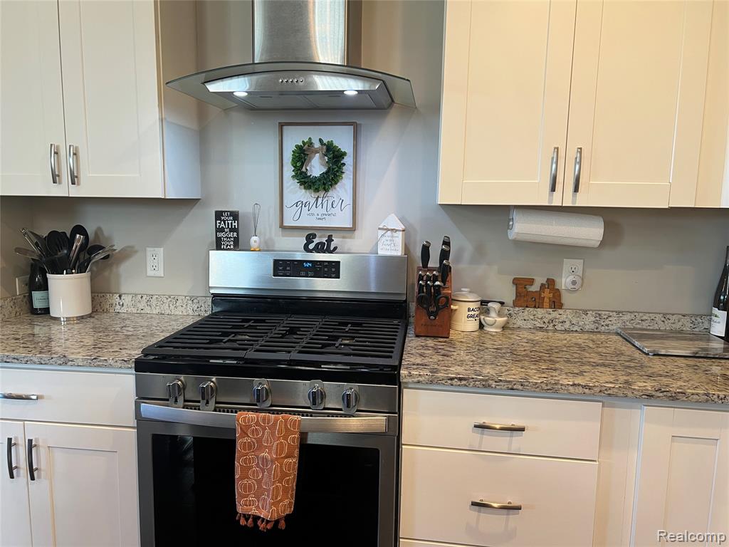 York Township, Michigan, 48176, United States, 4 Bedrooms Bedrooms, ,2 BathroomsBathrooms,Residential,For Sale,1988753