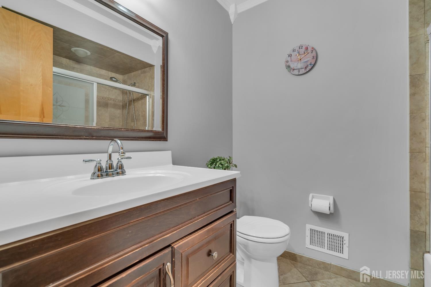 South Plainfield, New Jersey, 07080, United States, 3 Bedrooms Bedrooms, ,3 BathroomsBathrooms,Residential,For Sale,1939790