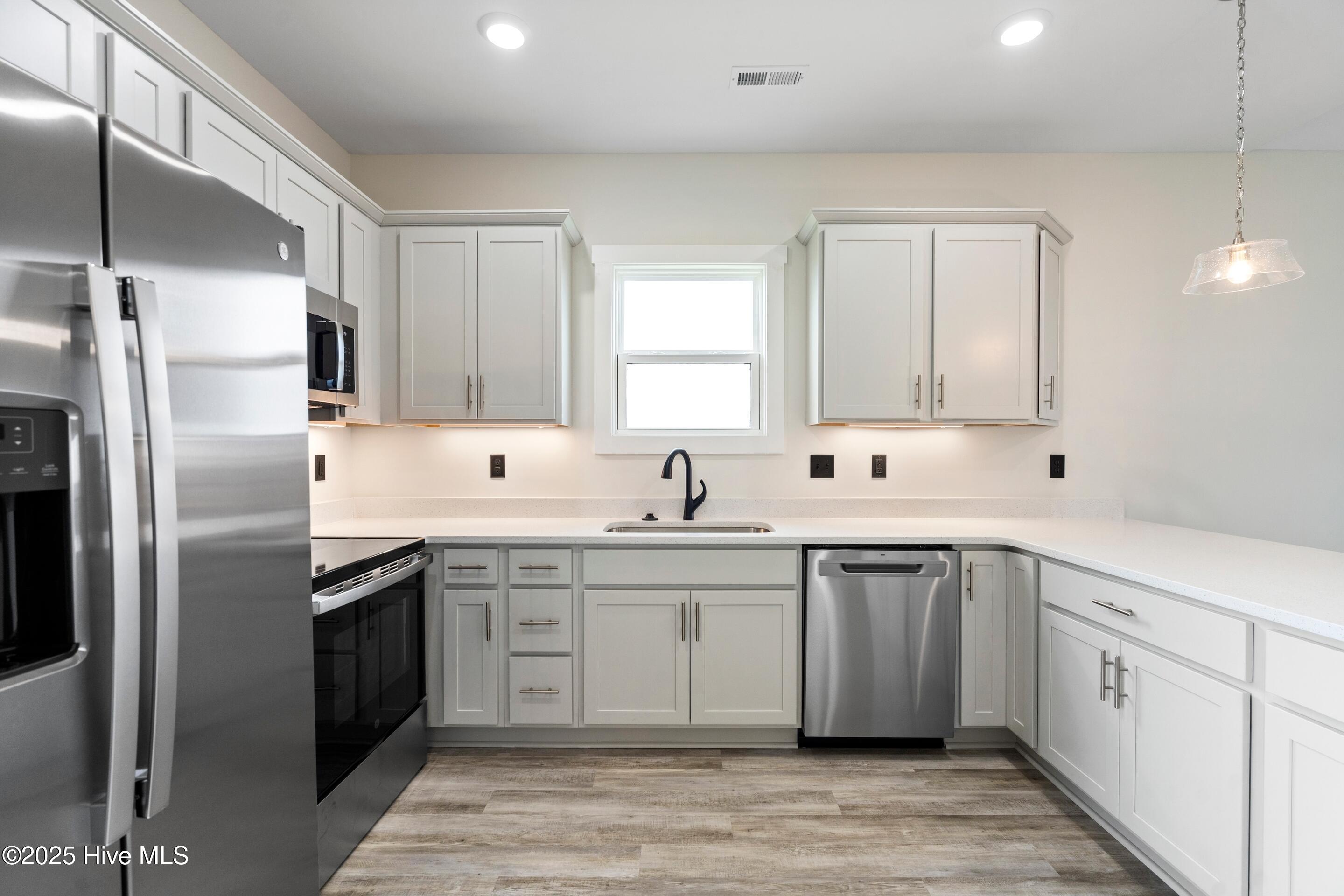 2211 New River Inlet Road 18b, North Topsail Beach, North Carolina, 28460, United States, 4 Bedrooms Bedrooms, ,5 BathroomsBathrooms,Residential,For Sale,2211 New River Inlet Road 18b,1673581