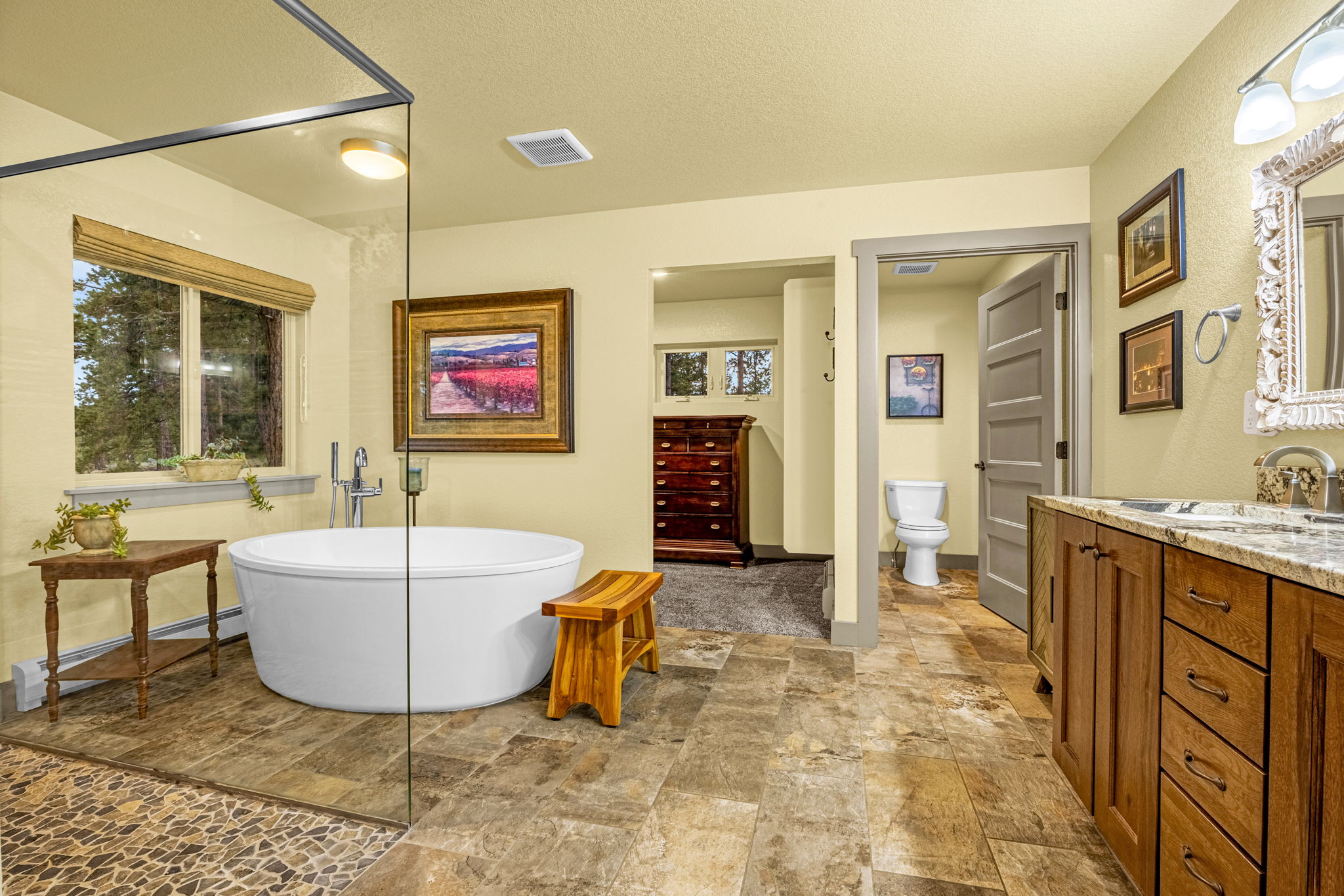 Guffey, Colorado, 80820, United States, 3 Bedrooms Bedrooms, ,2 BathroomsBathrooms,Residential,For Sale,1847309