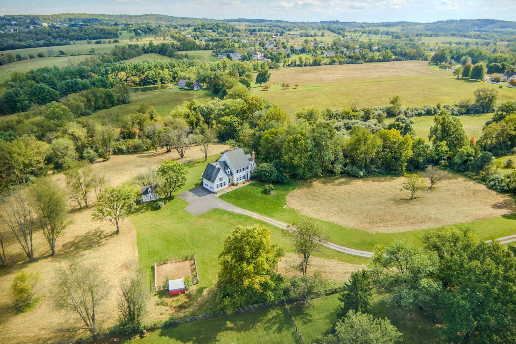  15018 Clover Hill Road, Waterford, VA 20197 - 物件實景