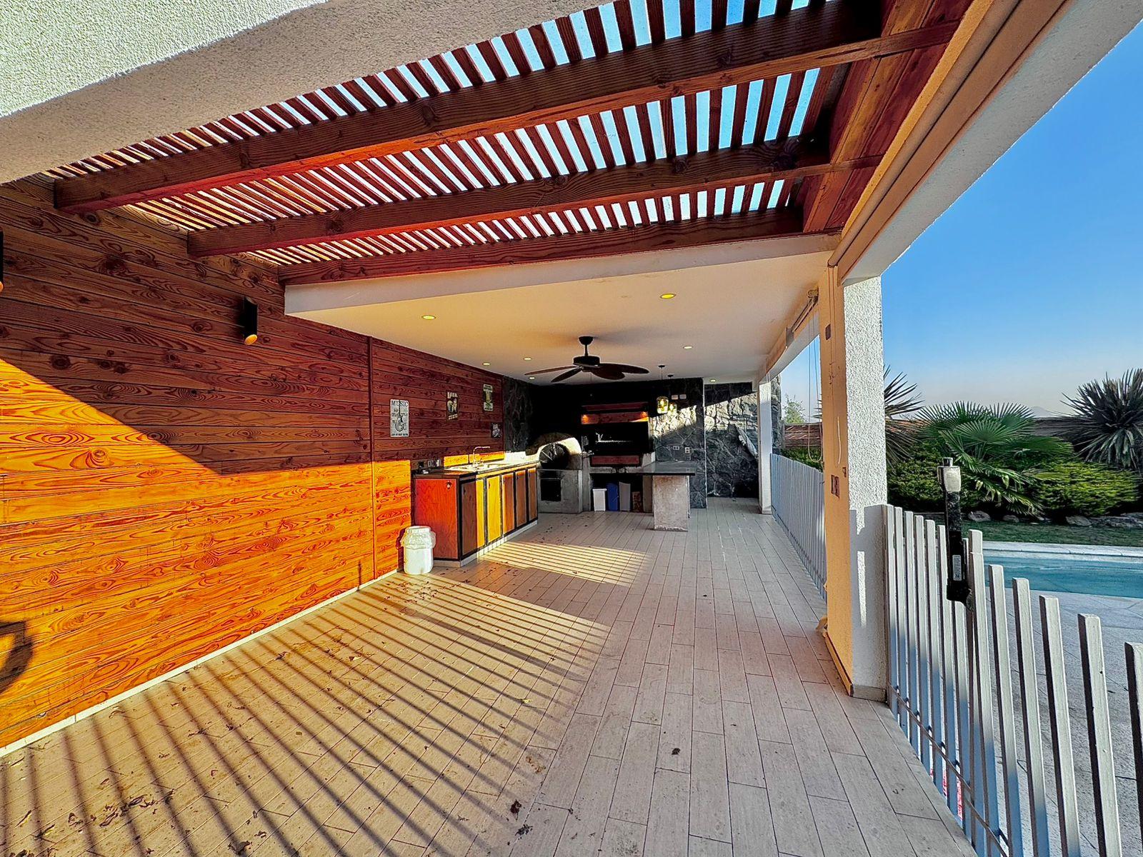 Colina, Chile, 4 Bedrooms Bedrooms, ,4 BathroomsBathrooms,Residential,For Sale,1885108
