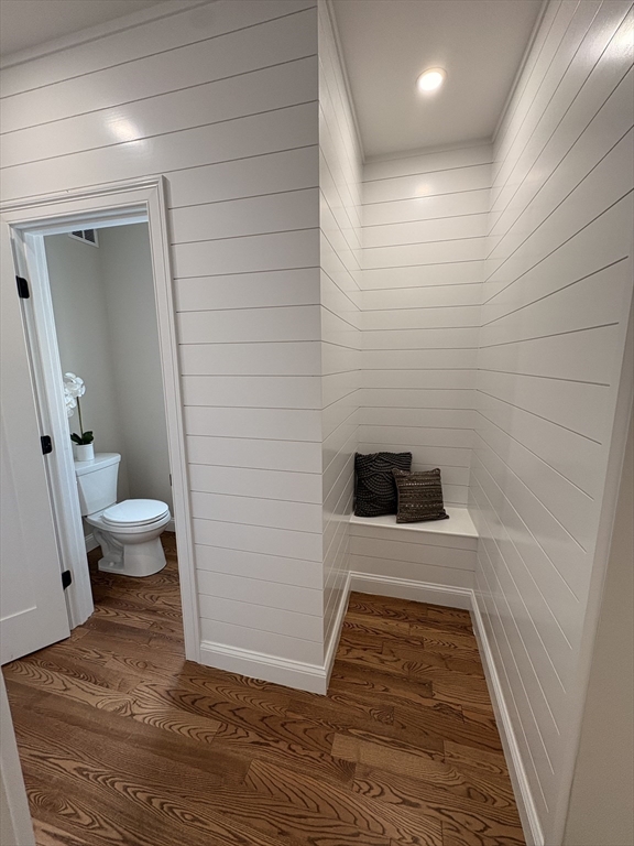 Worcester, Massachusetts, 01606, United States, 3 Bedrooms Bedrooms, ,3 BathroomsBathrooms,Residential,For Sale,1992999