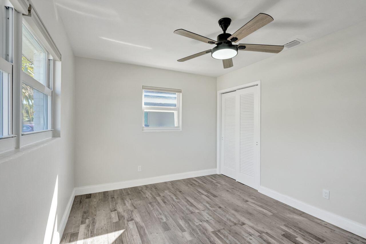 Lake Worth Beach, Florida, 33460, United States, 3 Bedrooms Bedrooms, ,2 BathroomsBathrooms,Residential,For Sale,1992911