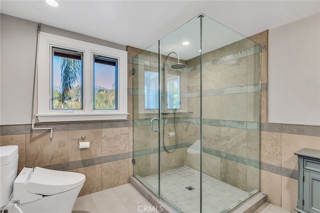 San Marino, California, 91108, United States, 5 Bedrooms Bedrooms, ,6 BathroomsBathrooms,Residential,For Sale,1686890