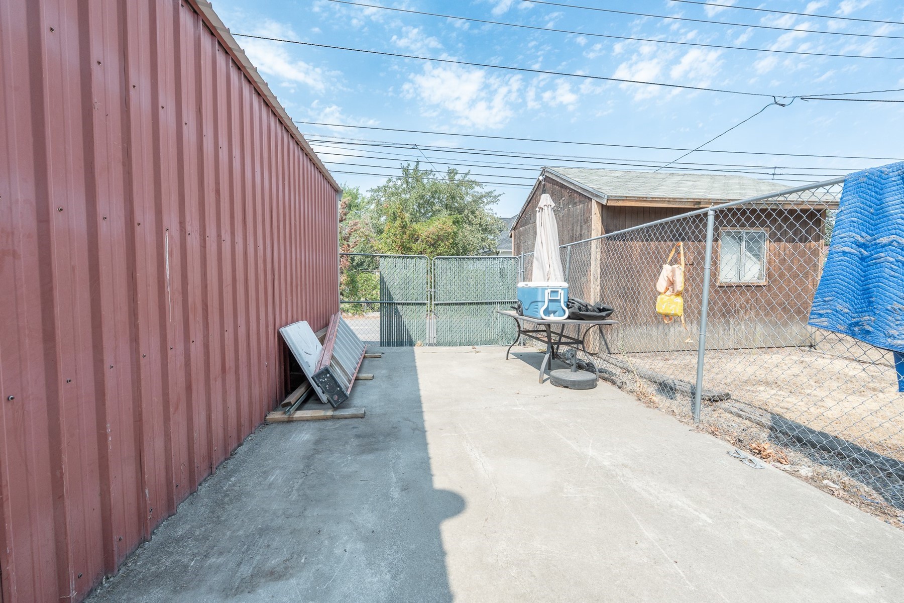  701 E Bismark Ave - 物件實景