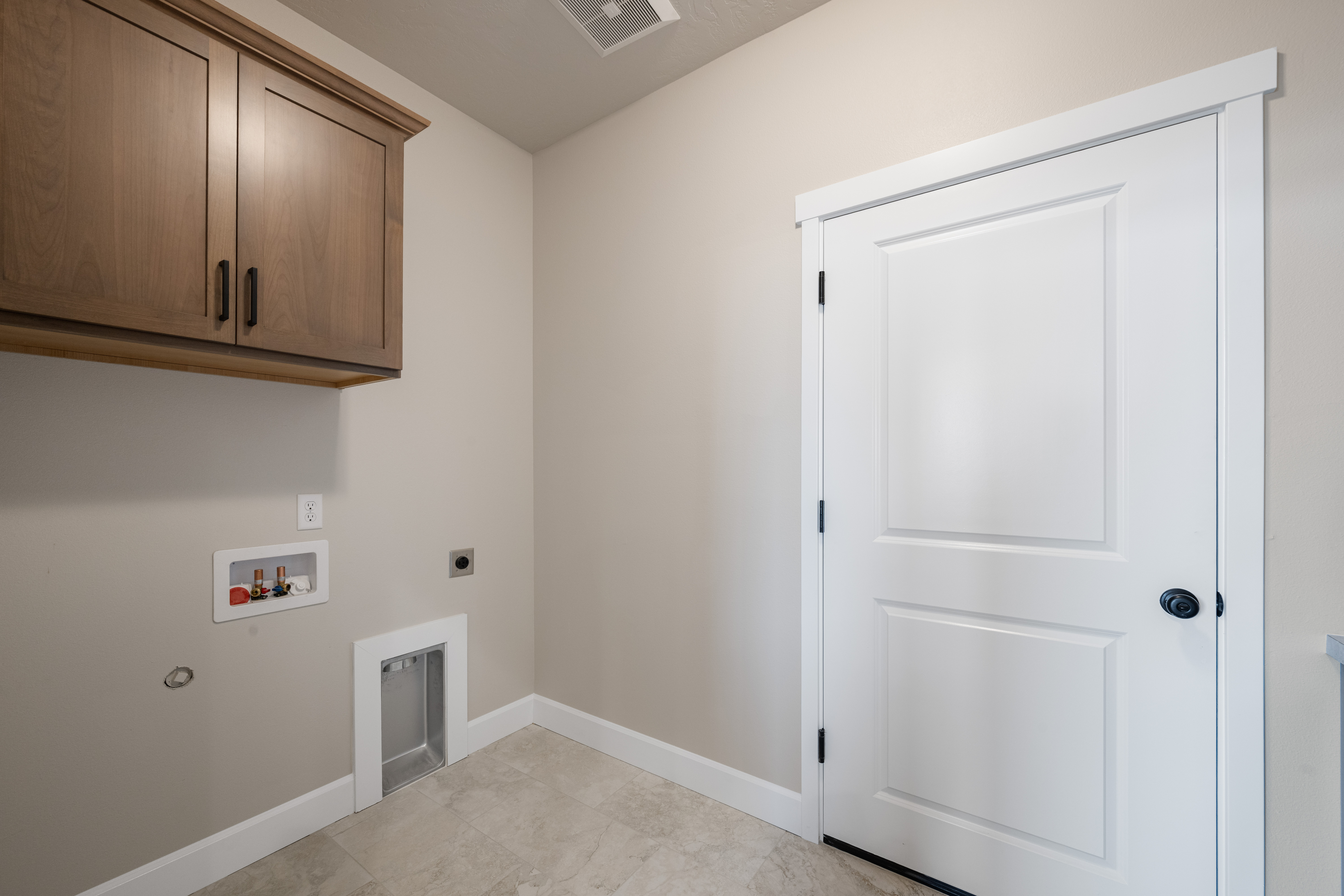  4 Beds, RV Garage & Large Pantry - 物件實景
