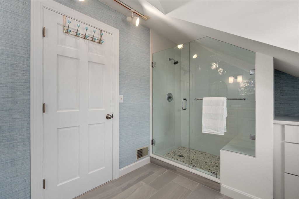 Yarmouth, Massachusetts, 02673, United States, 10 Bedrooms Bedrooms, ,10 BathroomsBathrooms,Residential,For Sale,1876062