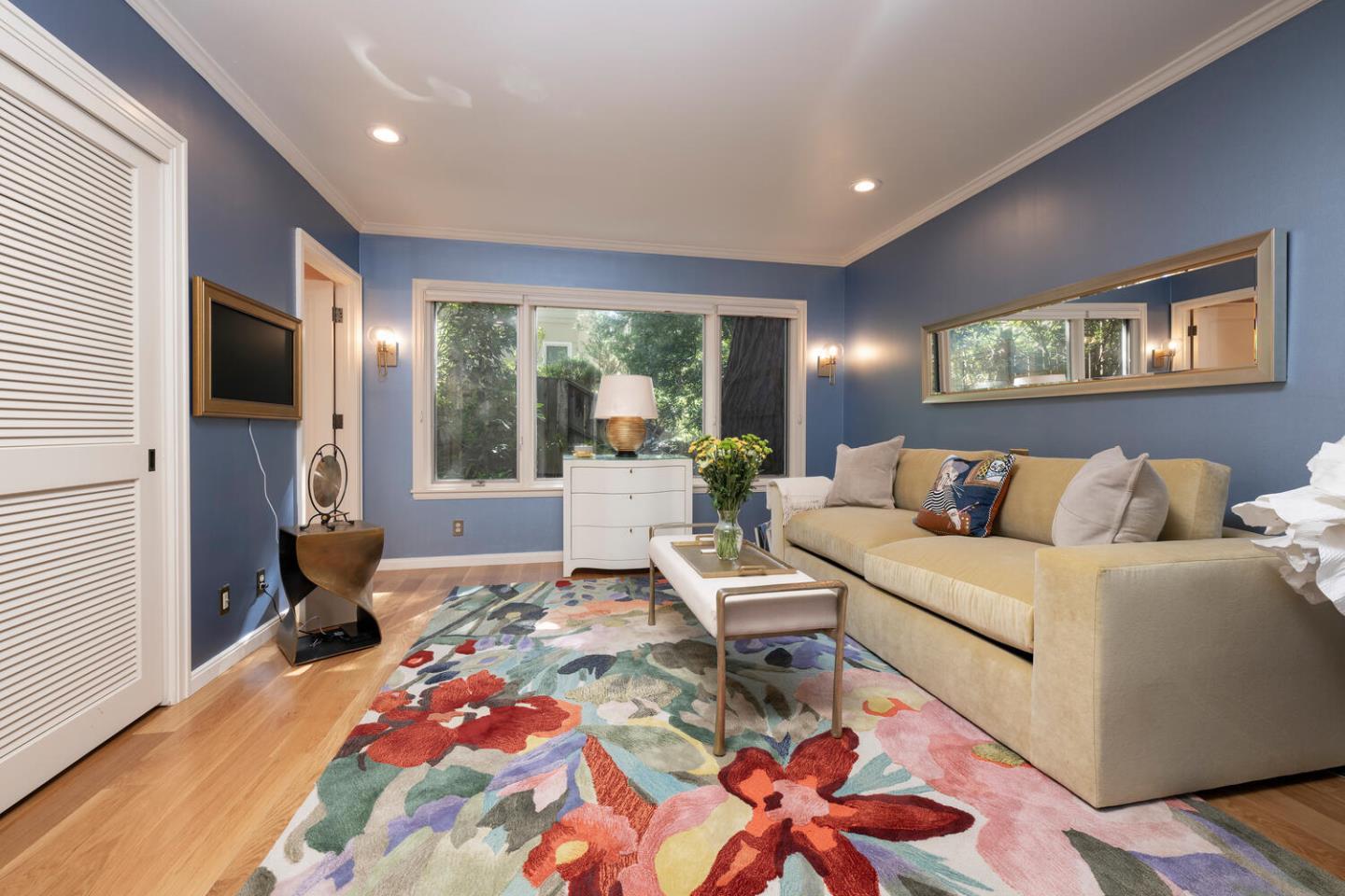 Hillsborough, California, 94010, United States, 4 Bedrooms Bedrooms, ,6 BathroomsBathrooms,Residential,For Sale,1941061
