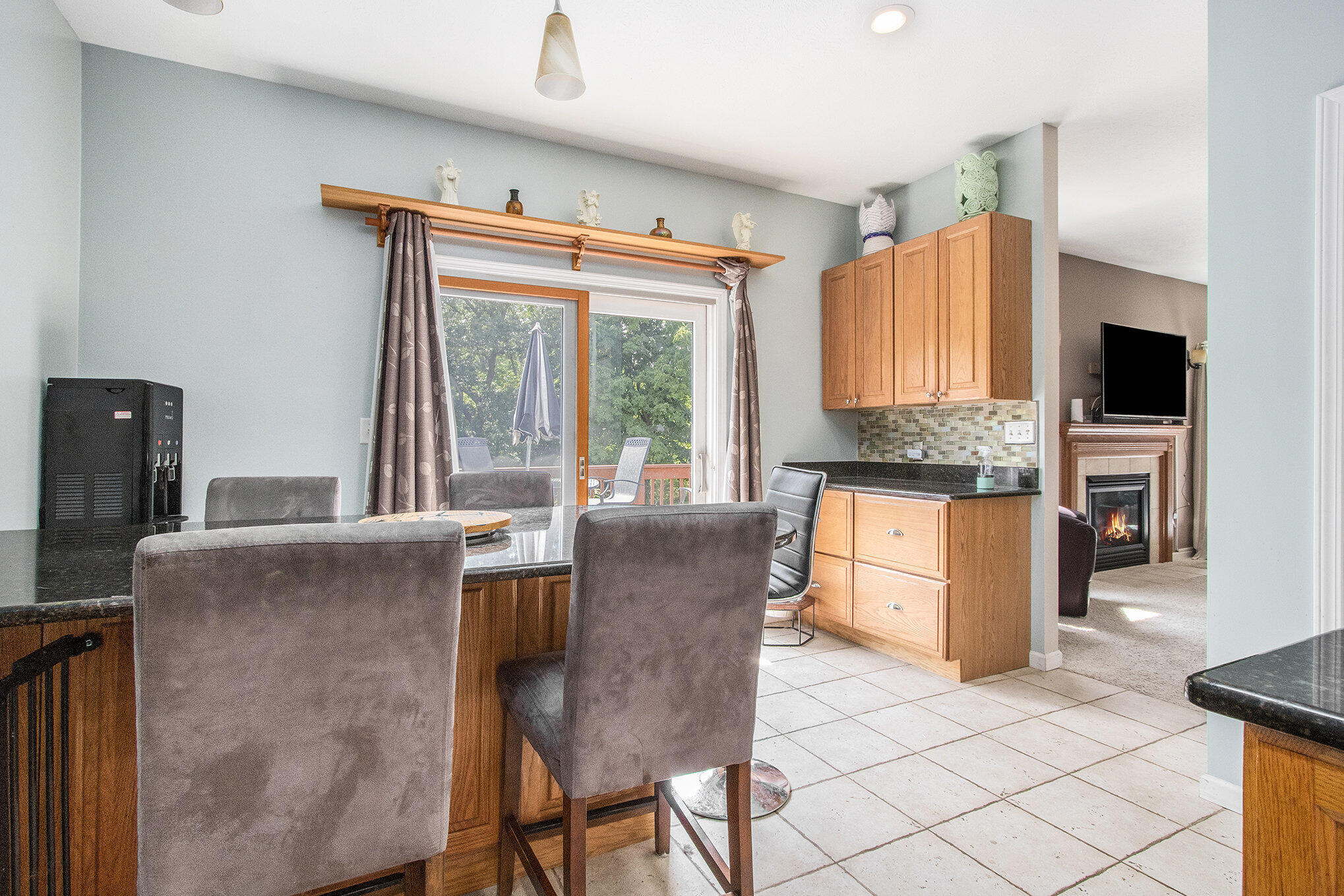 Edwardsburg, Michigan, 49112, United States, 6 Bedrooms Bedrooms, ,4 BathroomsBathrooms,Residential,For Sale,1940260