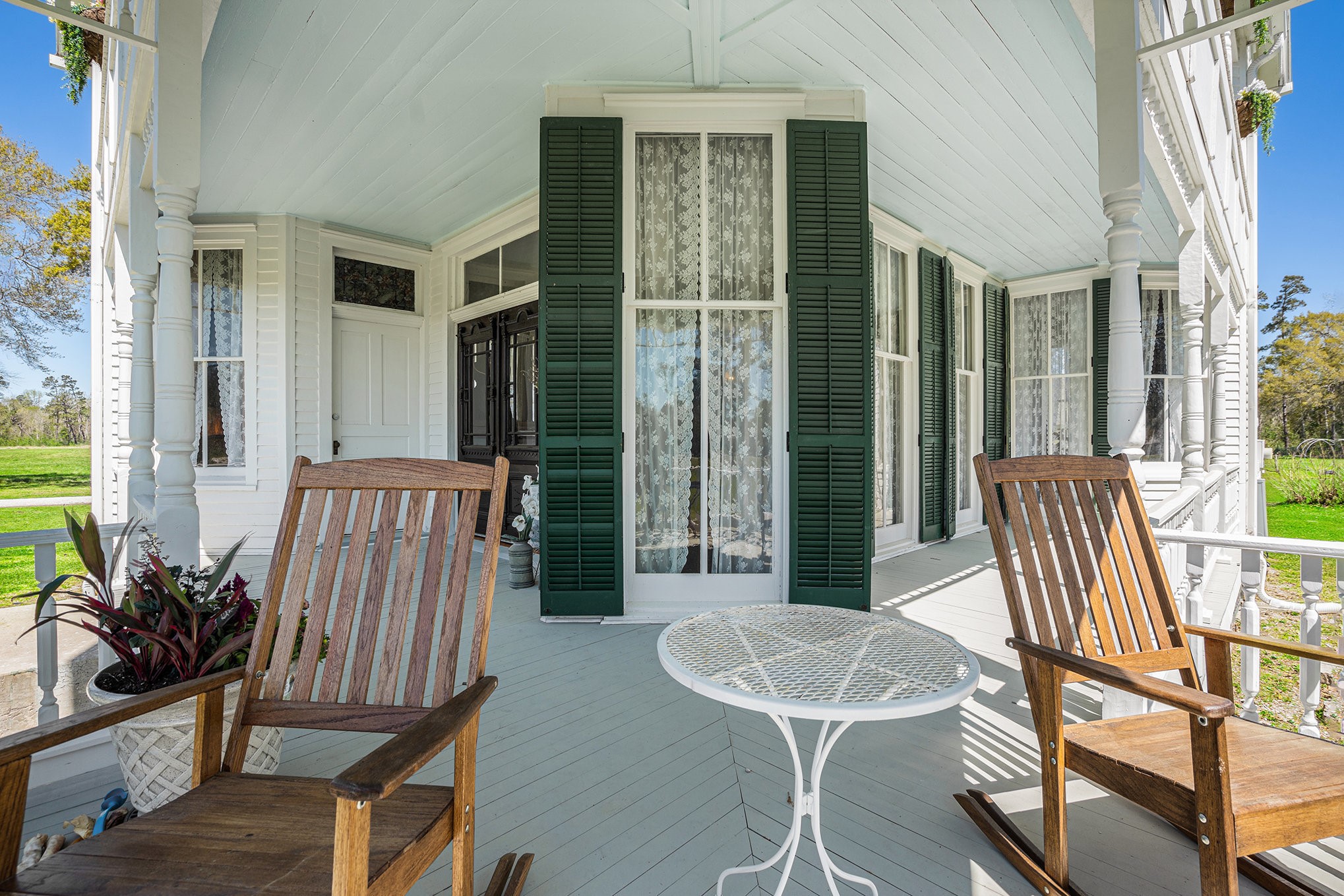 Anahuac, Texas, 77514, United States, 3 Bedrooms Bedrooms, ,2 BathroomsBathrooms,Residential,For Sale,1908288