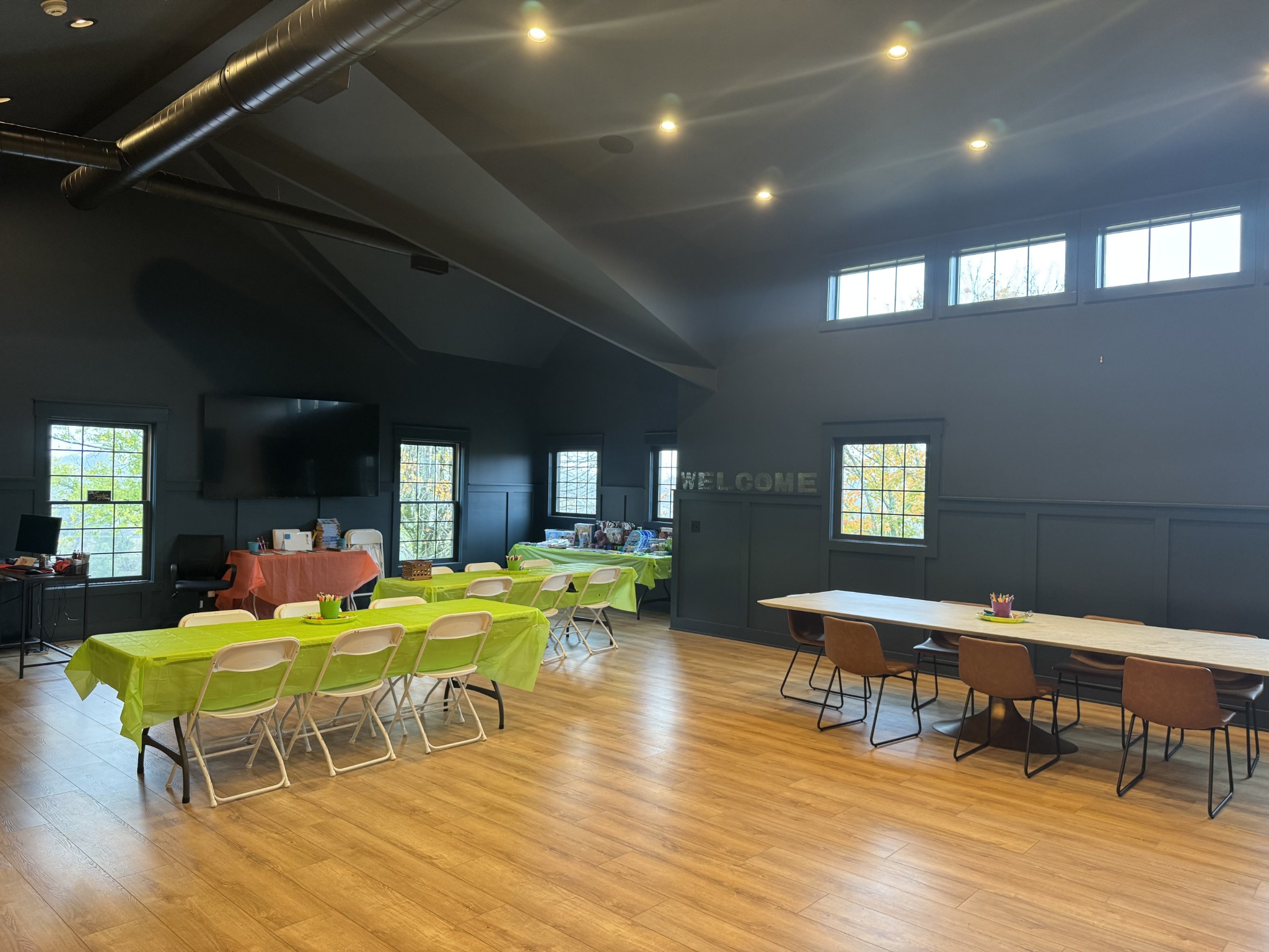 Hendersonville, Tennessee, 37075, United States, 6 Bedrooms Bedrooms, ,5 BathroomsBathrooms,Residential,For Sale,1993824