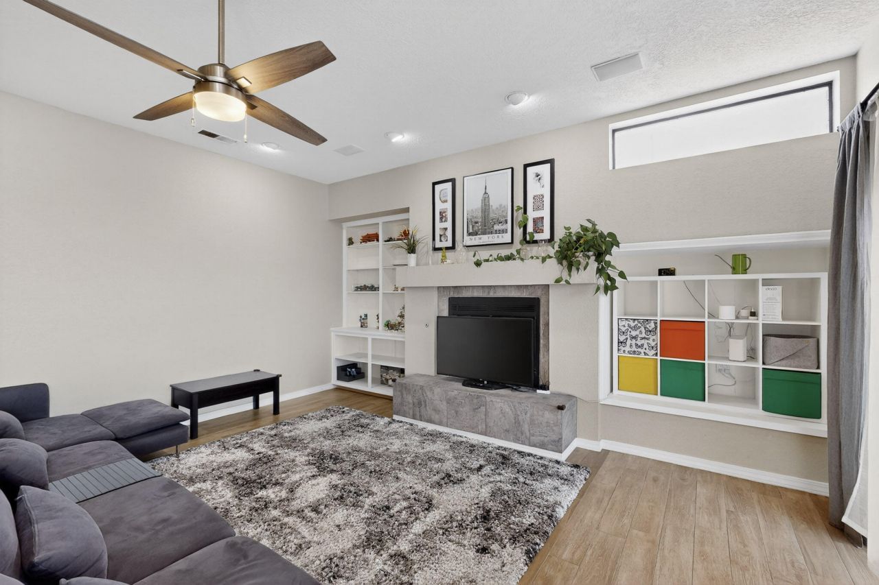 Albuquerque, New Mexico, 87122, United States, 5 Bedrooms Bedrooms, ,5 BathroomsBathrooms,Residential,For Sale,1933221