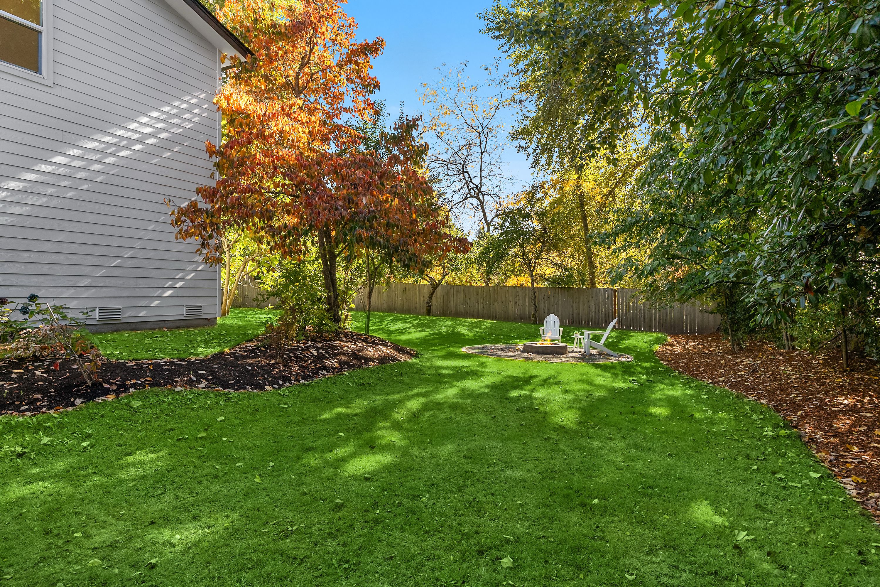  689 Pierce Court Northwest, Bainbridge Island, WA 98110 - 物件實景