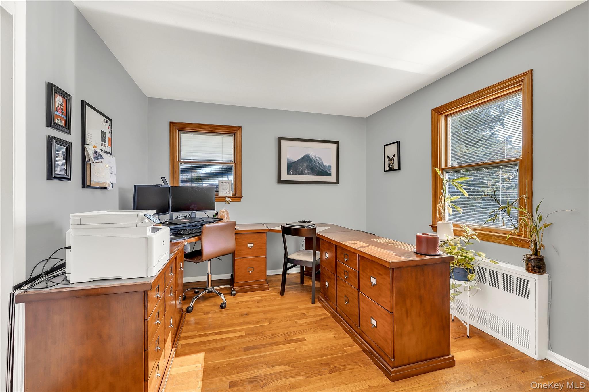 Farmingdale, New York, 11735, United States, 3 Bedrooms Bedrooms, ,3 BathroomsBathrooms,Residential,For Sale,1987625