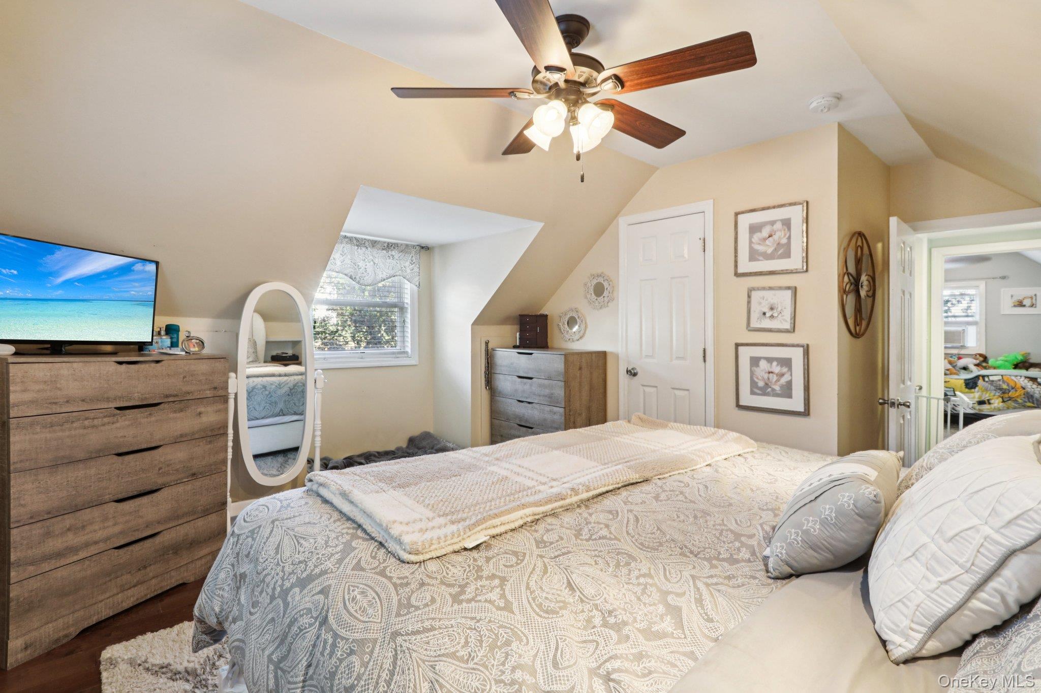 Garnerville, New York, 10923, United States, 4 Bedrooms Bedrooms, ,2 BathroomsBathrooms,Residential,For Sale,1974651