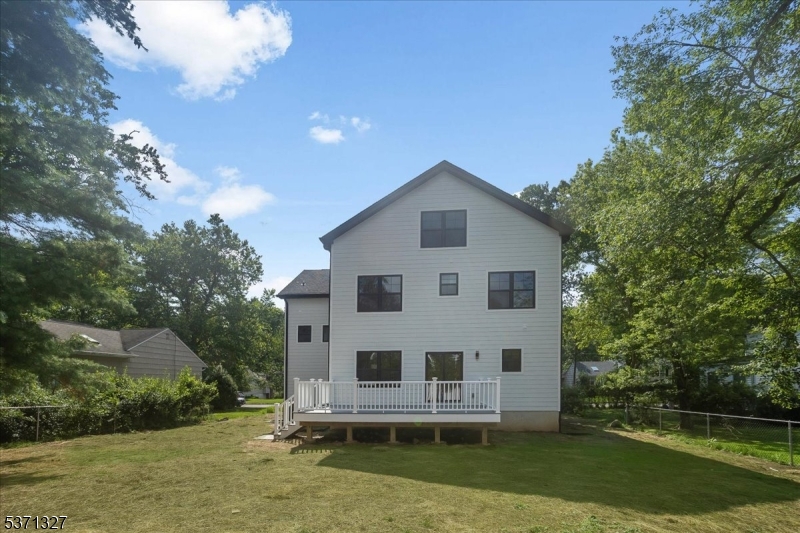 Chatham Boro, New Jersey, 07928, United States, 5 Bedrooms Bedrooms, ,6 BathroomsBathrooms,Residential,For Sale,2002999