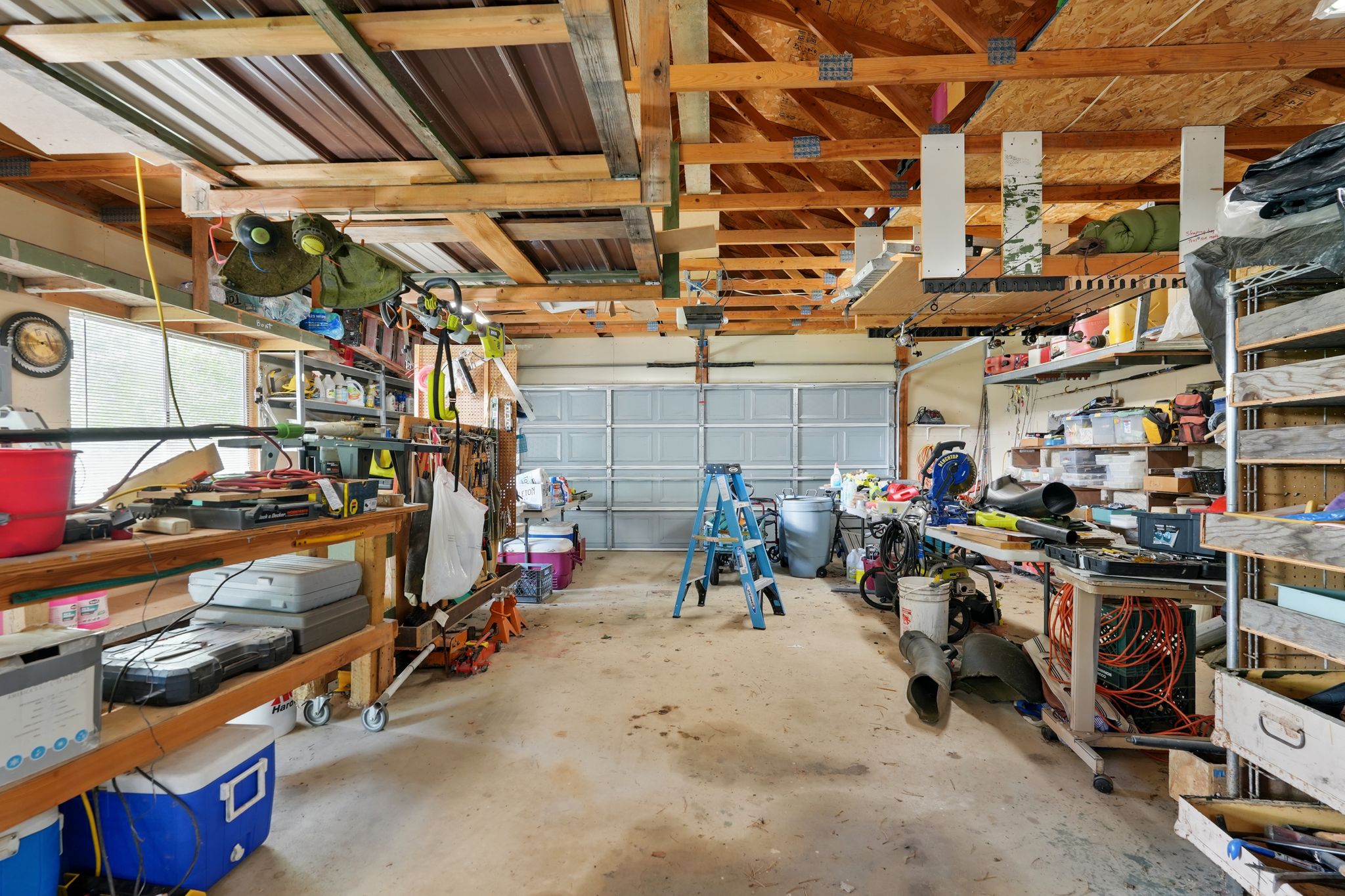 Sagle, Idaho, 83860, United States, 4 Bedrooms Bedrooms, ,2 BathroomsBathrooms,Residential,For Sale,1931932