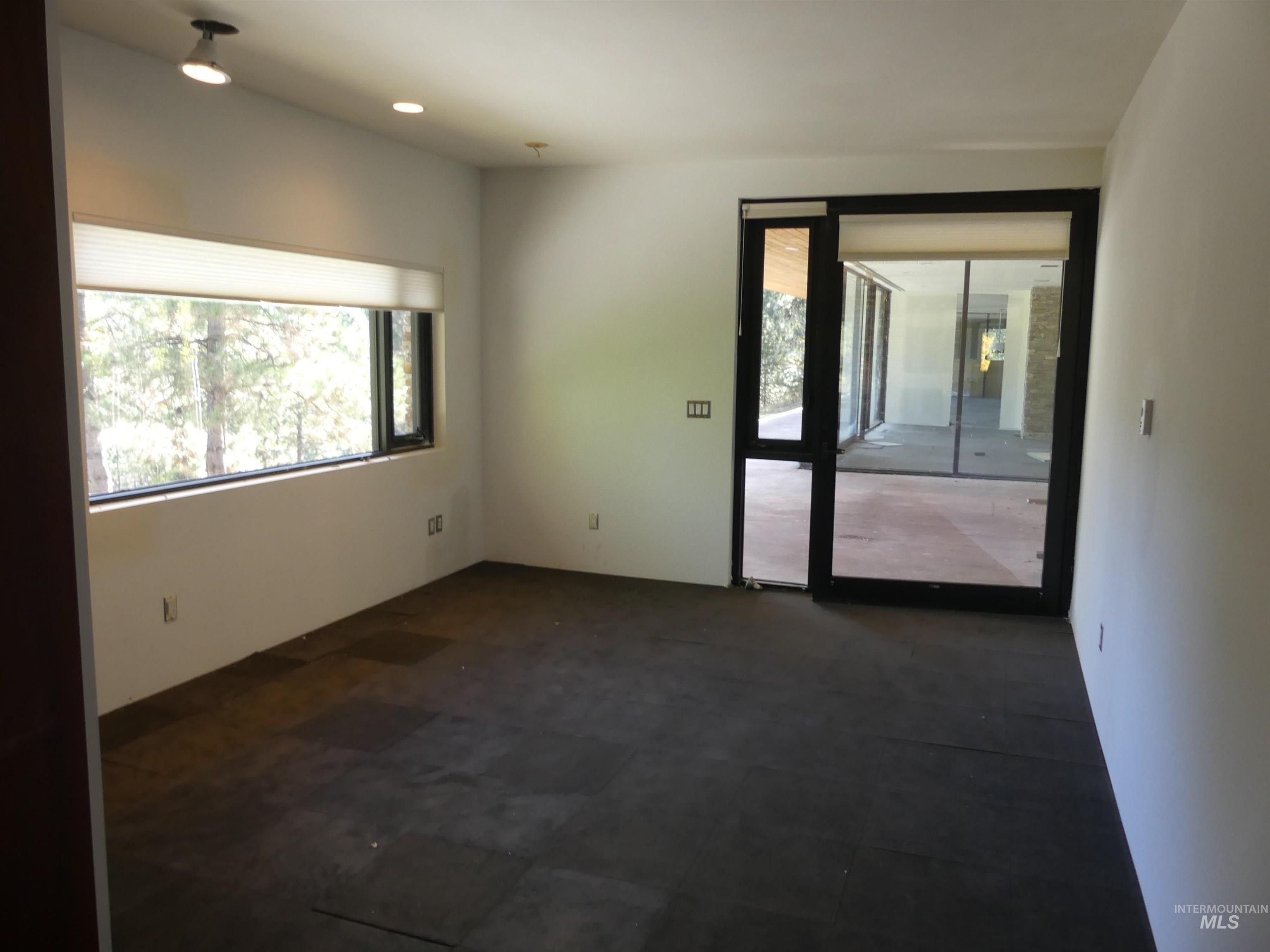 New Meadows, Idaho, 83654, United States, 4 Bedrooms Bedrooms, ,4 BathroomsBathrooms,Residential,For Sale,1980814