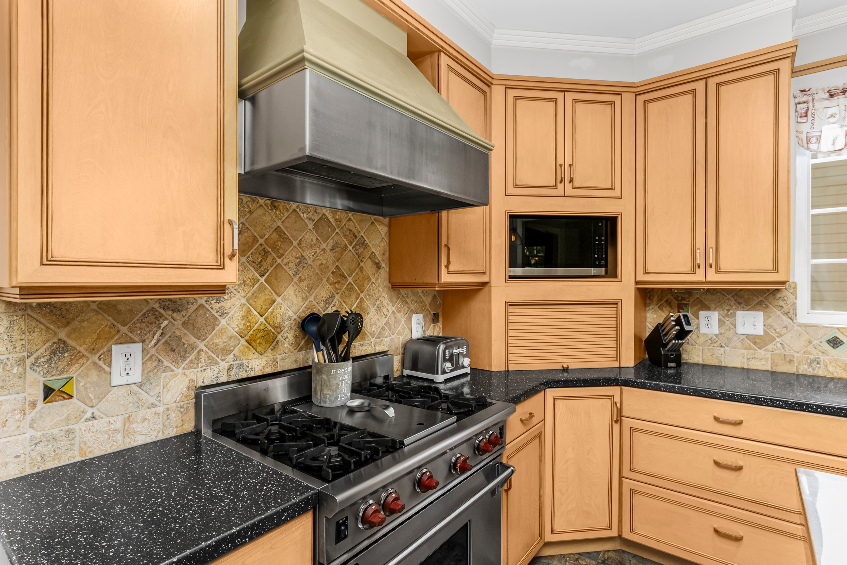  ROLAND PARK - 物件實景