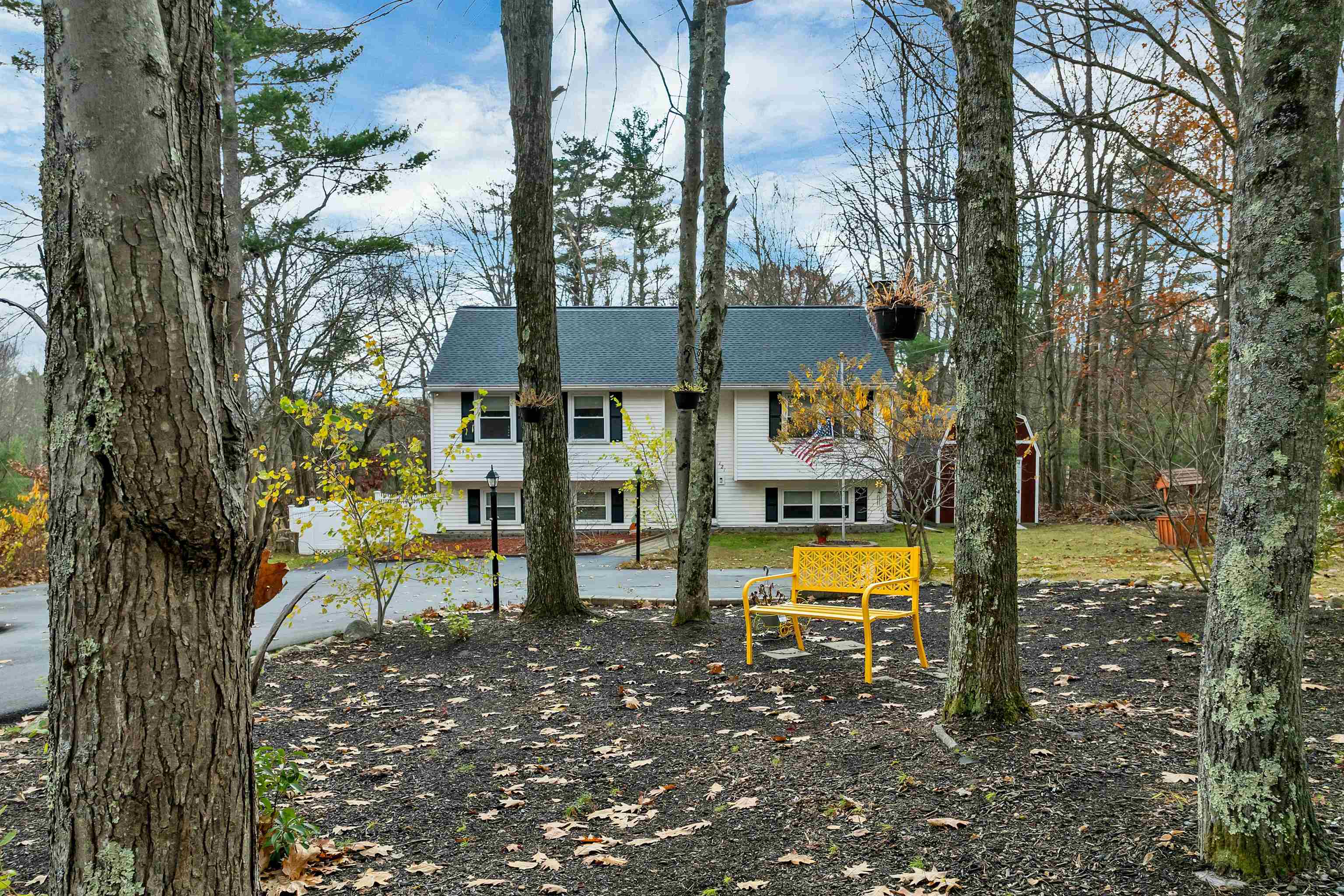 Hooksett, New Hampshire, 03106, United States, 3 Bedrooms Bedrooms, ,2 BathroomsBathrooms,Residential,For Sale,1992104