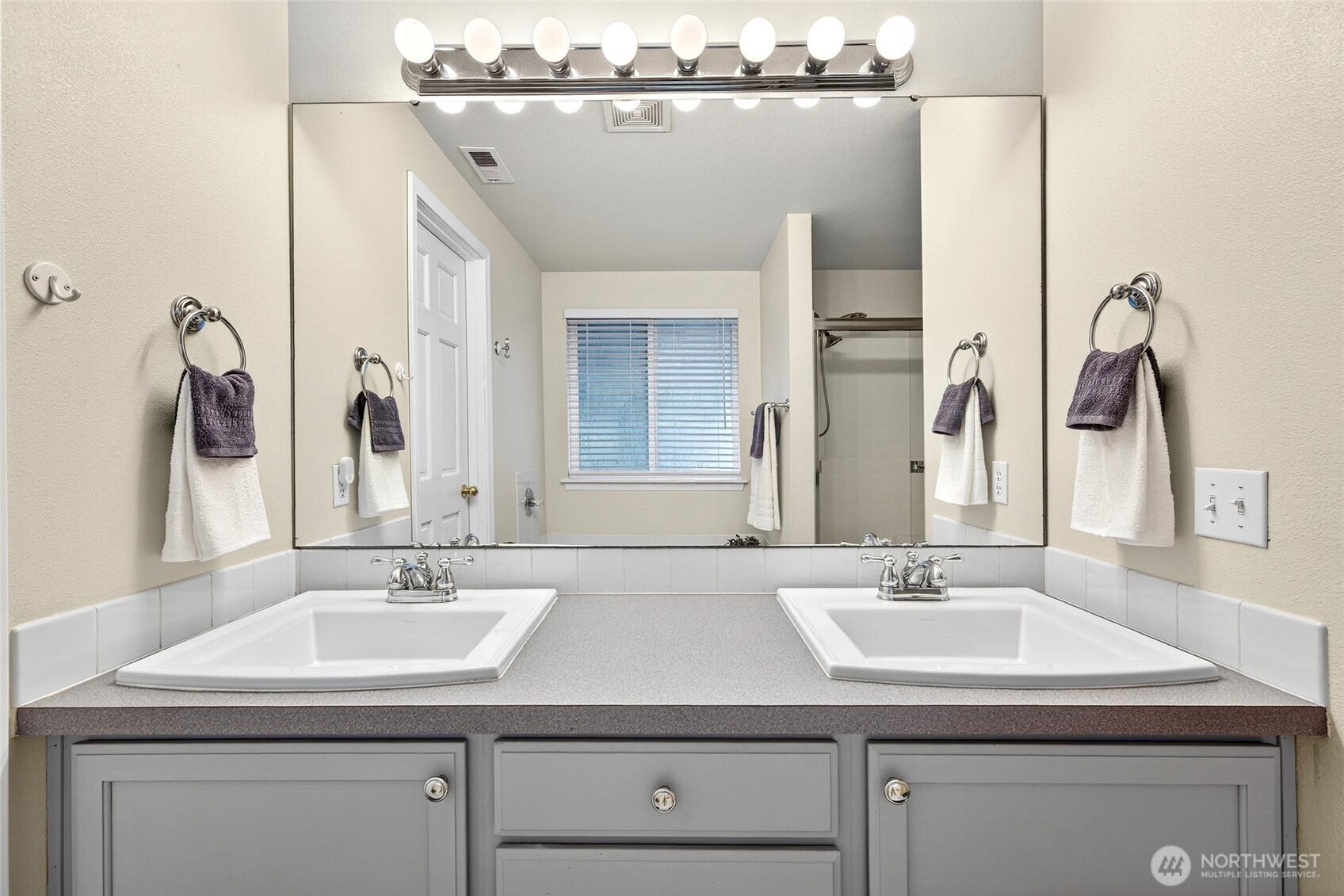 Tacoma, Washington, 98446, United States, 3 Bedrooms Bedrooms, ,3 BathroomsBathrooms,Residential,For Sale,1995150