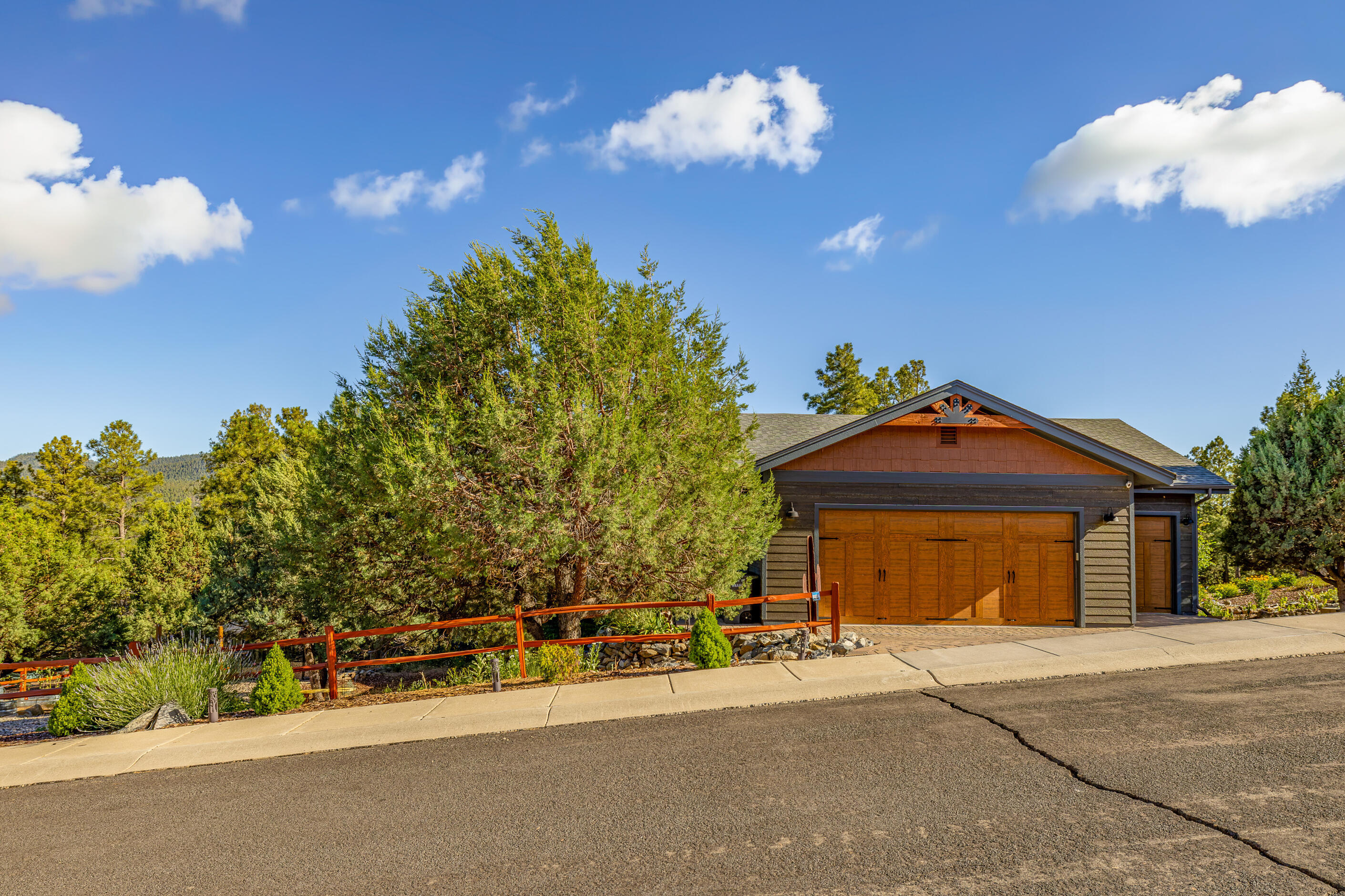  300 Fairway Drive ¦ Williams, AZ - 物件實景