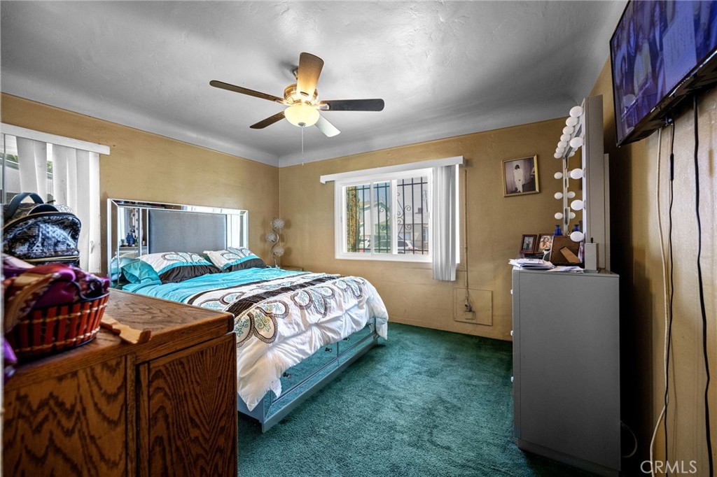 Los Angeles, California, 90044, United States, 3 Bedrooms Bedrooms, ,1 BathroomBathrooms,Residential,For Sale,1937466