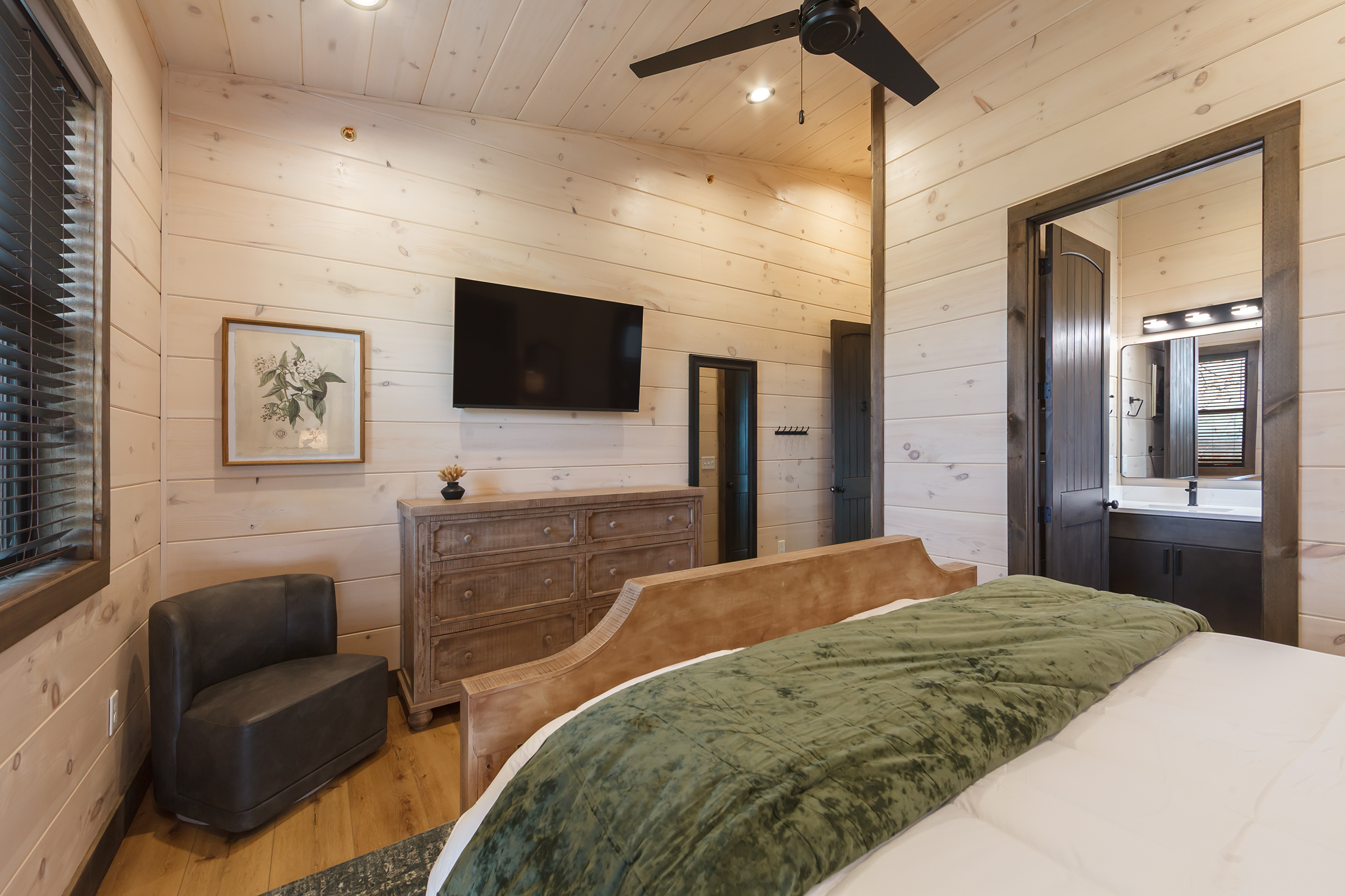 John Sevier, Tennessee, 37876, United States, 6 Bedrooms Bedrooms, ,8 BathroomsBathrooms,Residential,For Sale,2000346