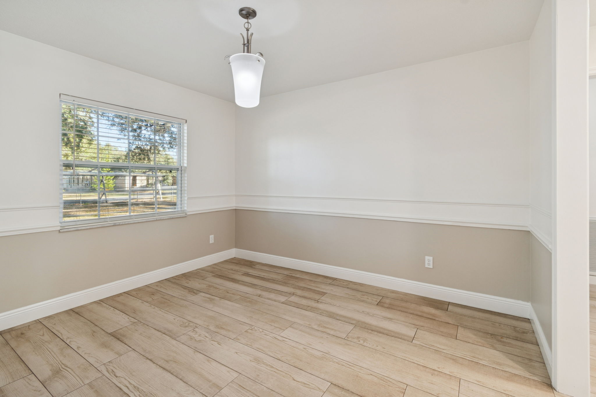 Tampa, Florida, 33637, United States, 4 Bedrooms Bedrooms, ,3 BathroomsBathrooms,Residential,For Sale,2012054