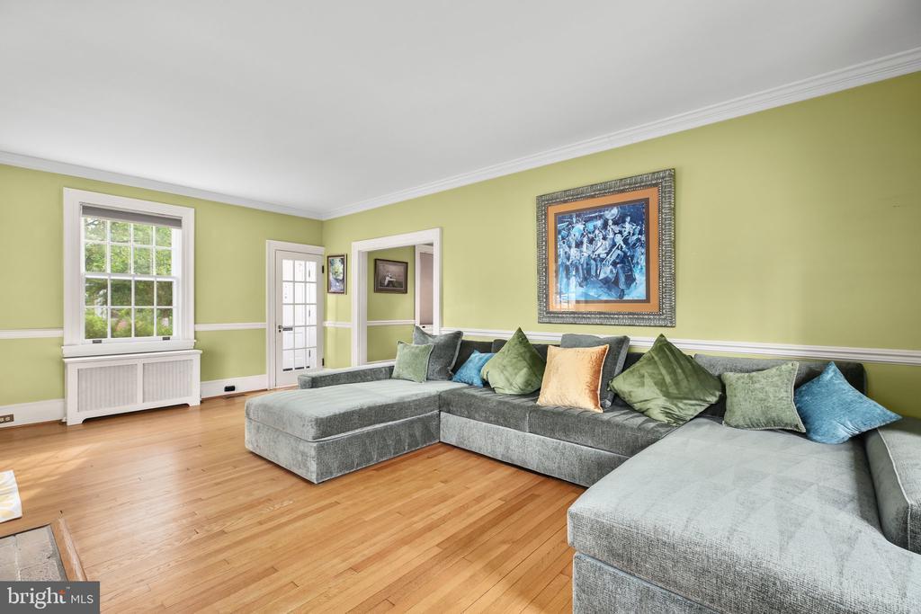 Fredericksburg, Virginia, 22401, United States, 4 Bedrooms Bedrooms, ,2 BathroomsBathrooms,Residential,For Sale,1826966