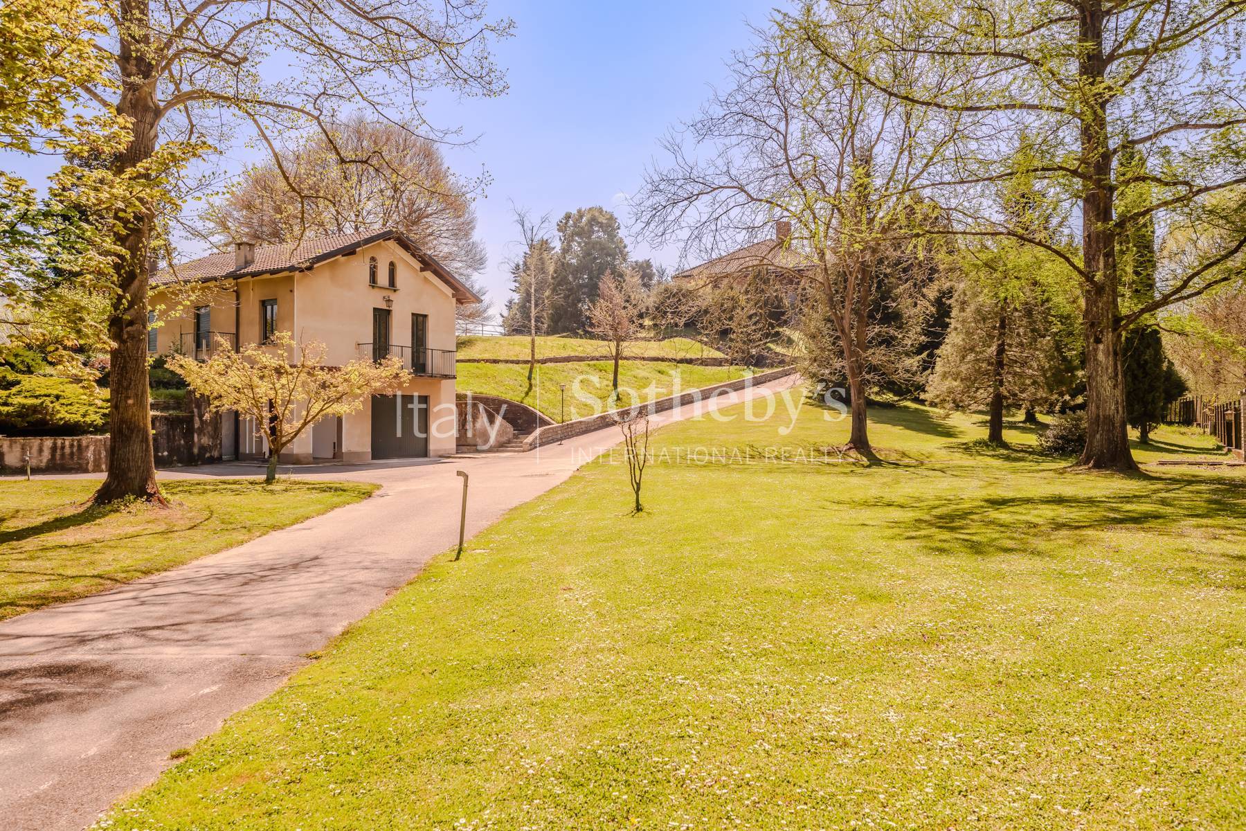  Waterfront villa with private park on Lake Avigliana - 物件實景